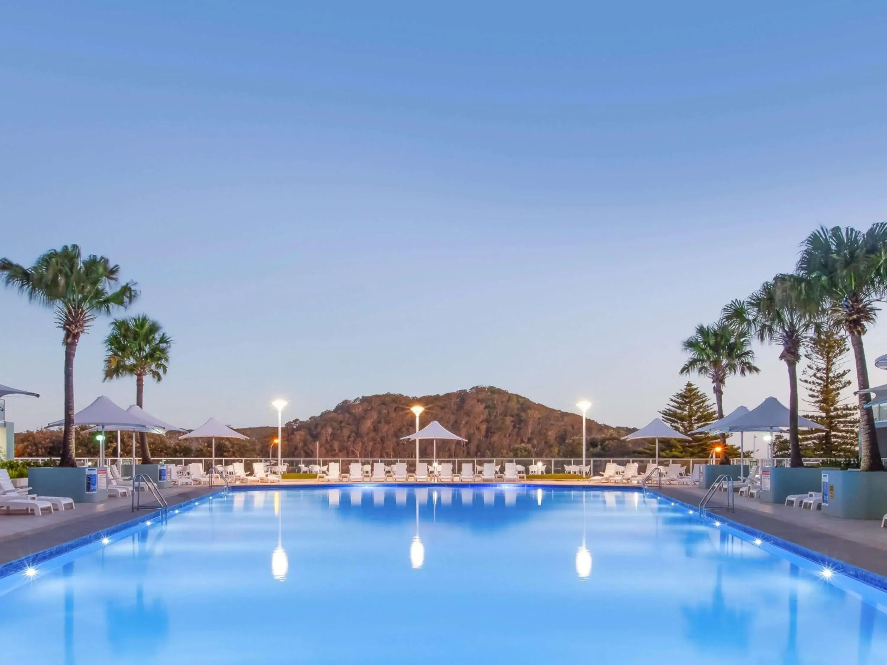 Property building in Mantra Ettalong Beach Property building in Mantra Ettalong Beach