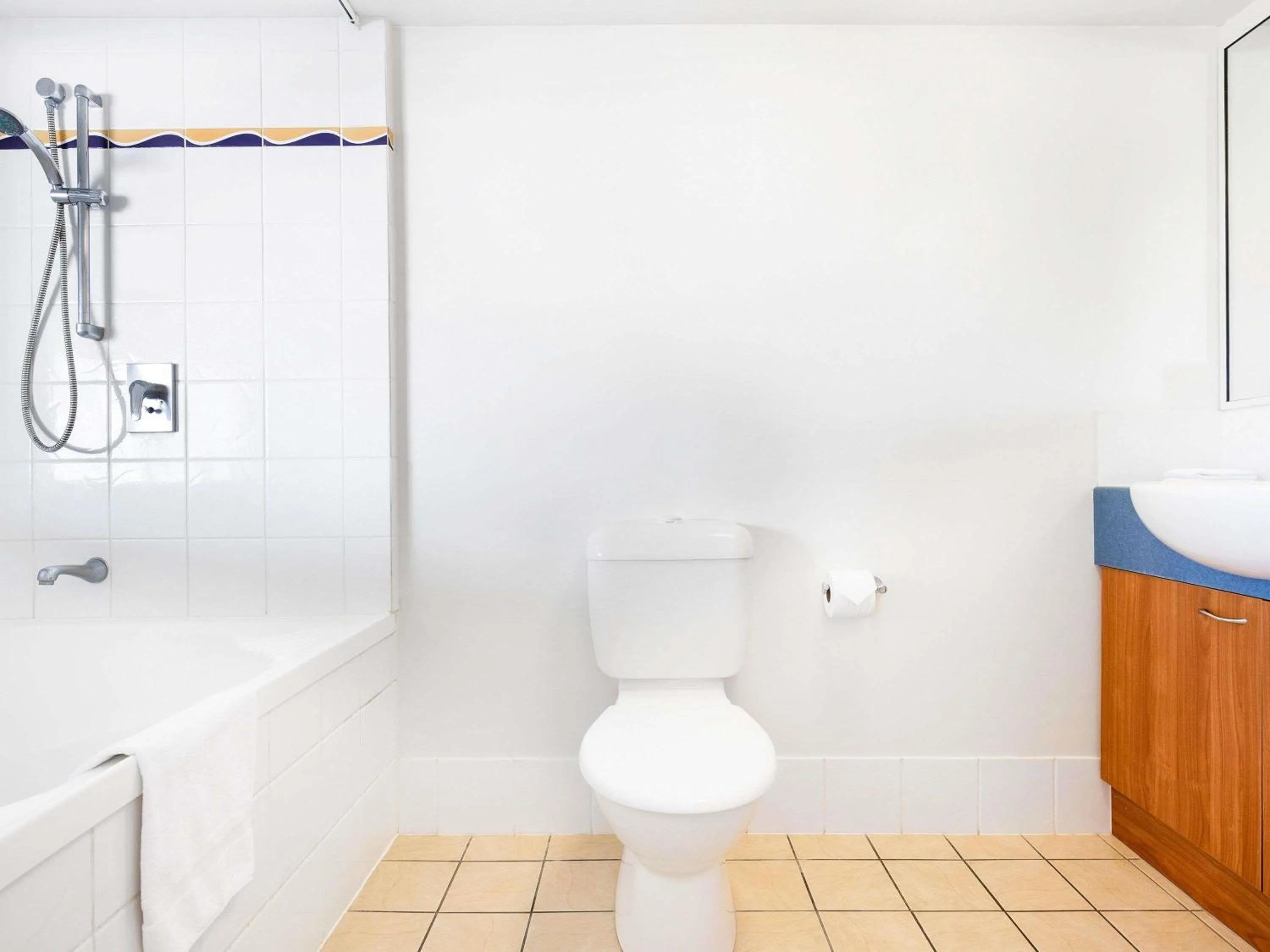 Bedroom in Mantra Hervey Bay