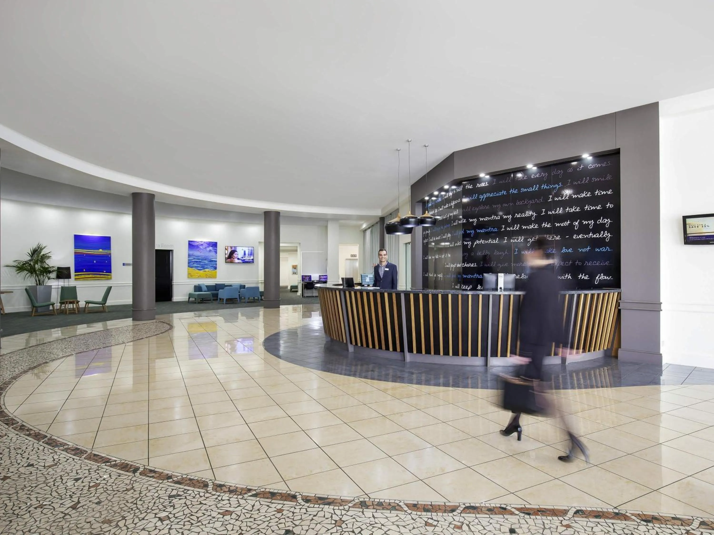 Business facilities in Mantra Mooloolaba Beach