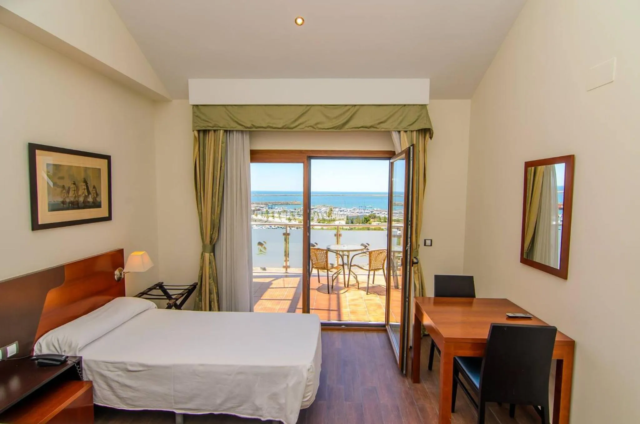 Balcony/Terrace in Hotel Apartamento Martín Alonso Pinzón