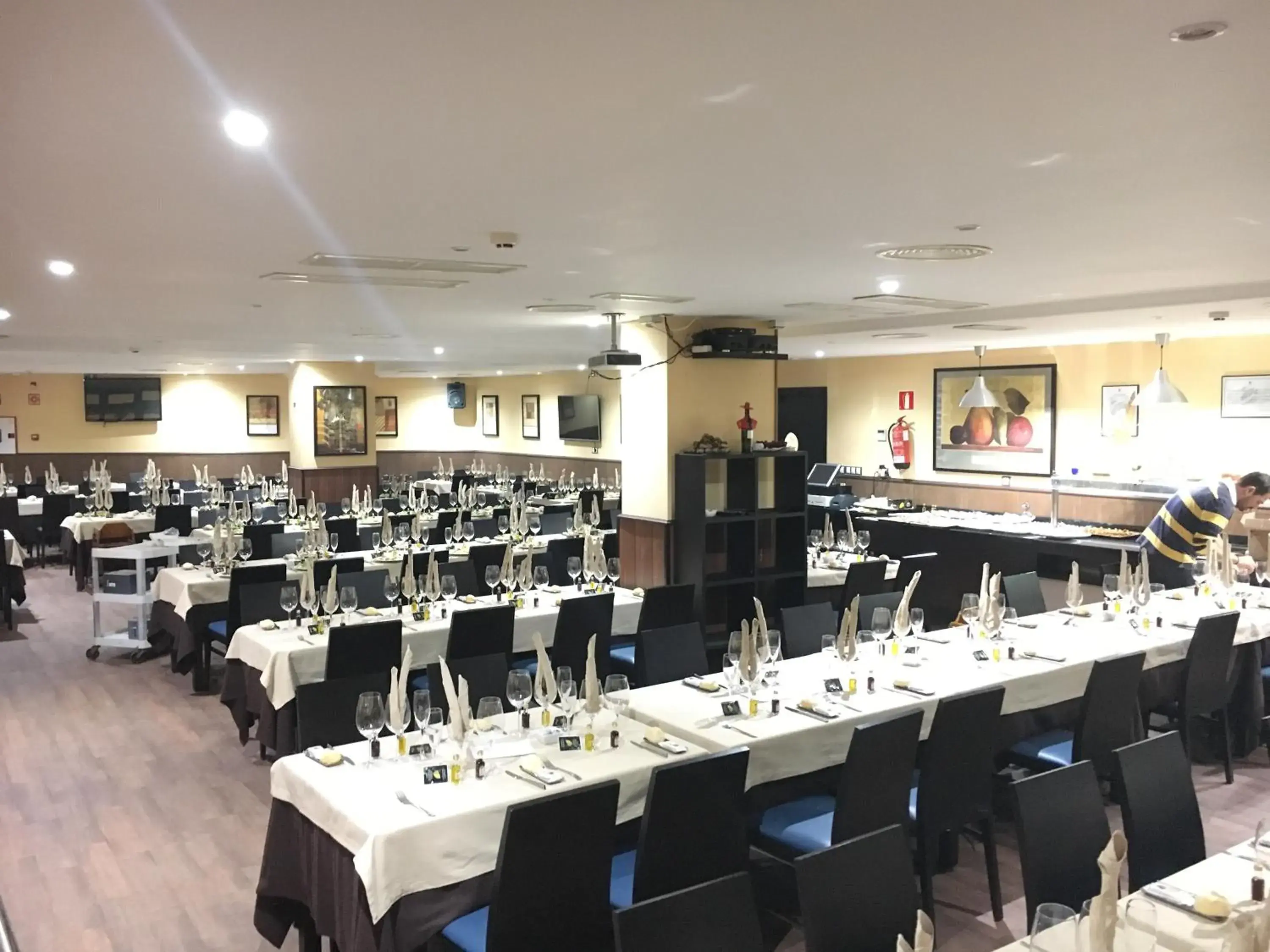 Restaurant/places to eat in Hotel Apartamento Martín Alonso Pinzón Restaurant/places to eat in Hotel Apartamento Martín Alonso Pinzón