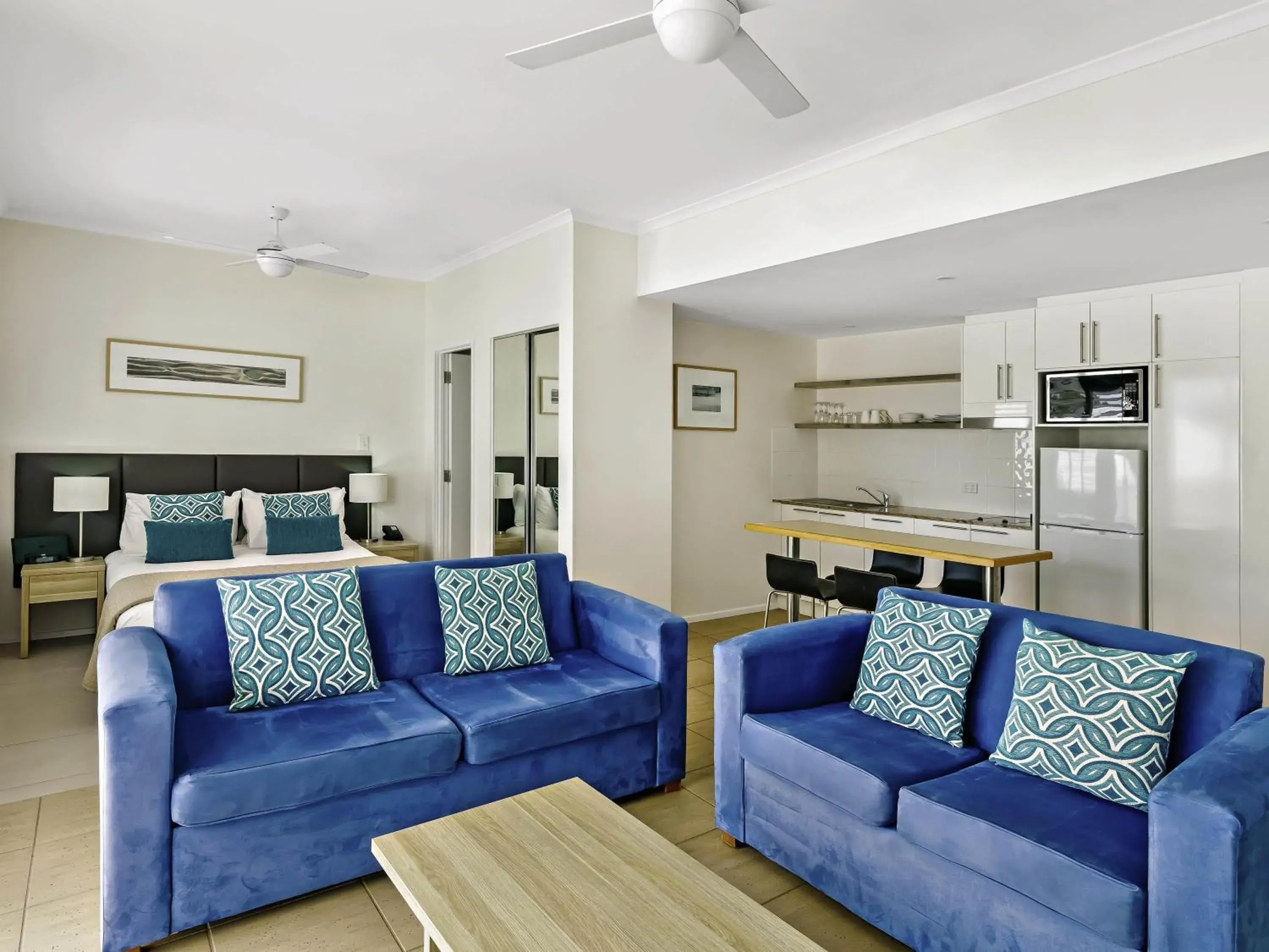 Bedroom in Mantra PortSea Bedroom in Mantra PortSea