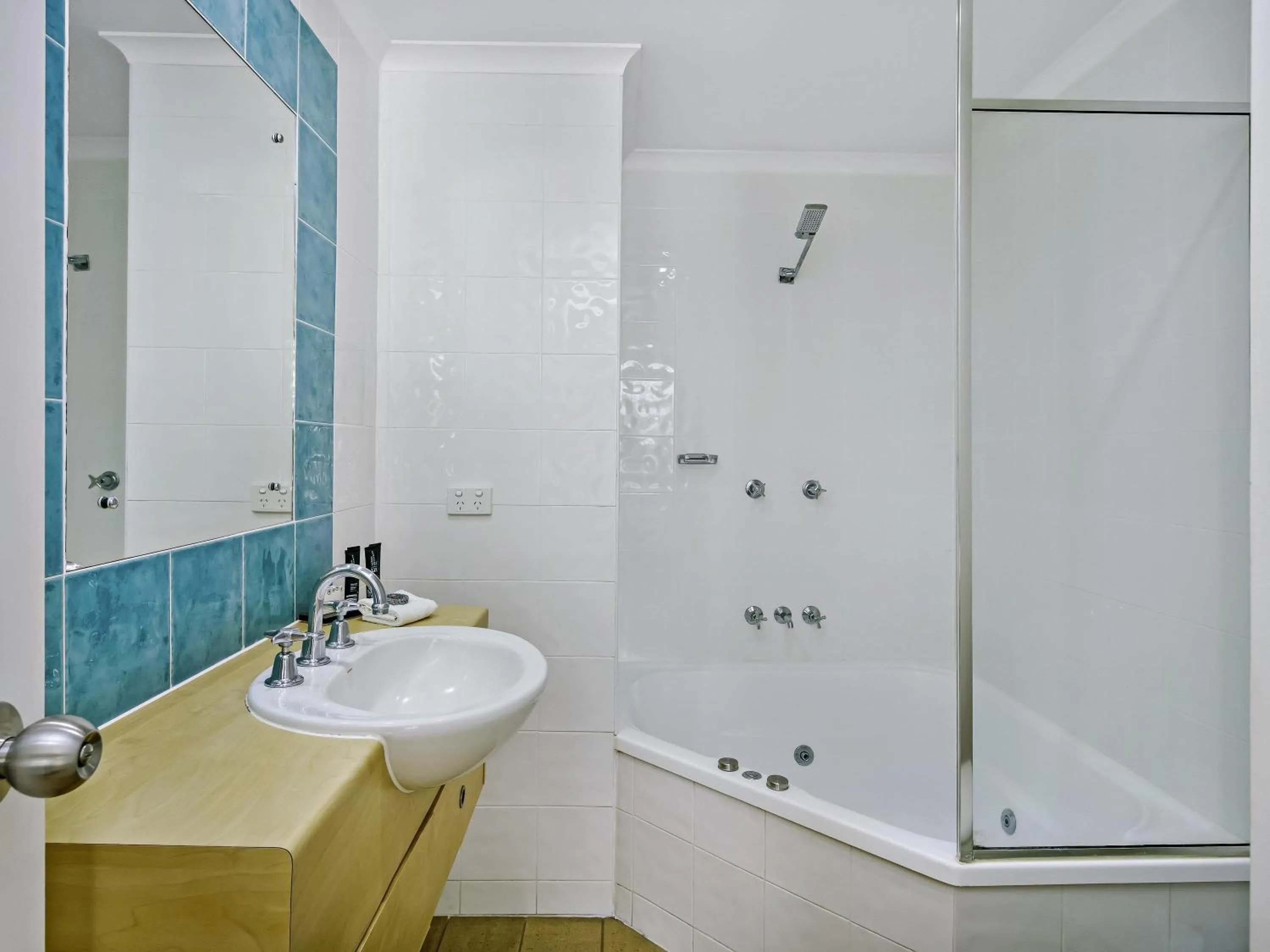 Bedroom in Mantra PortSea