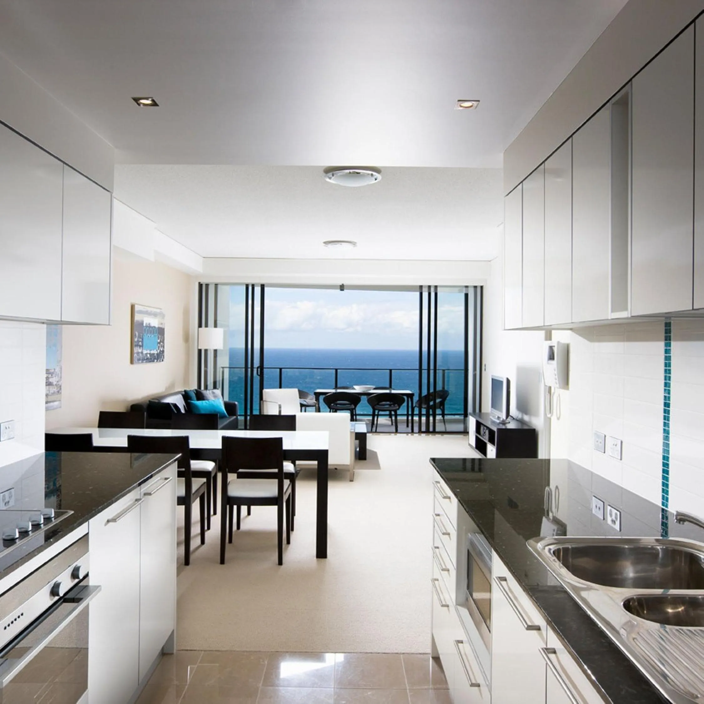 Kitchen or kitchenette in Mantra Sierra Grand