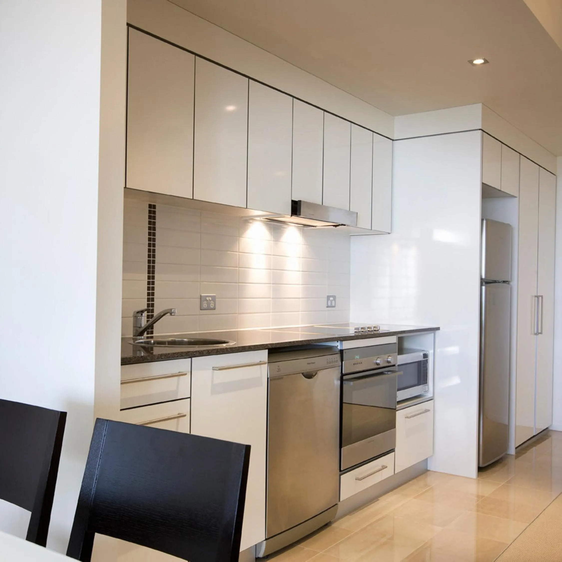 Kitchen or kitchenette in Mantra Sierra Grand