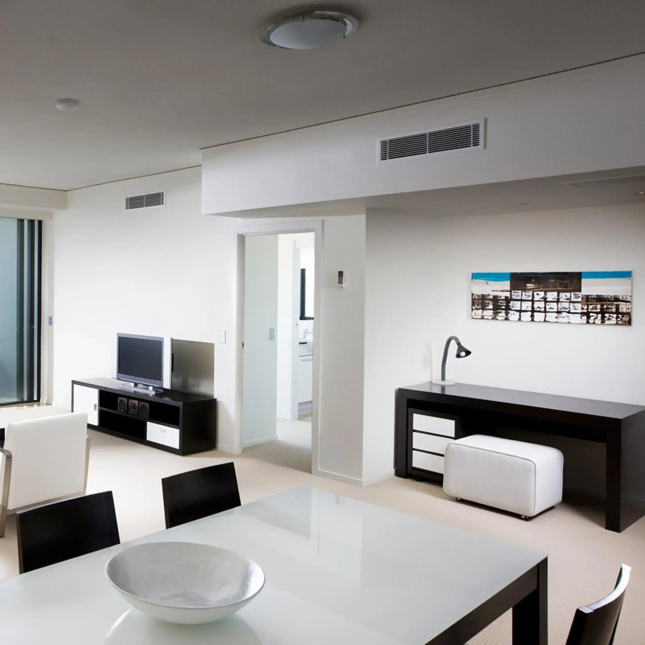 Three-Bedroom Apartment in Mantra Sierra Grand Three-Bedroom Apartment in Mantra Sierra Grand