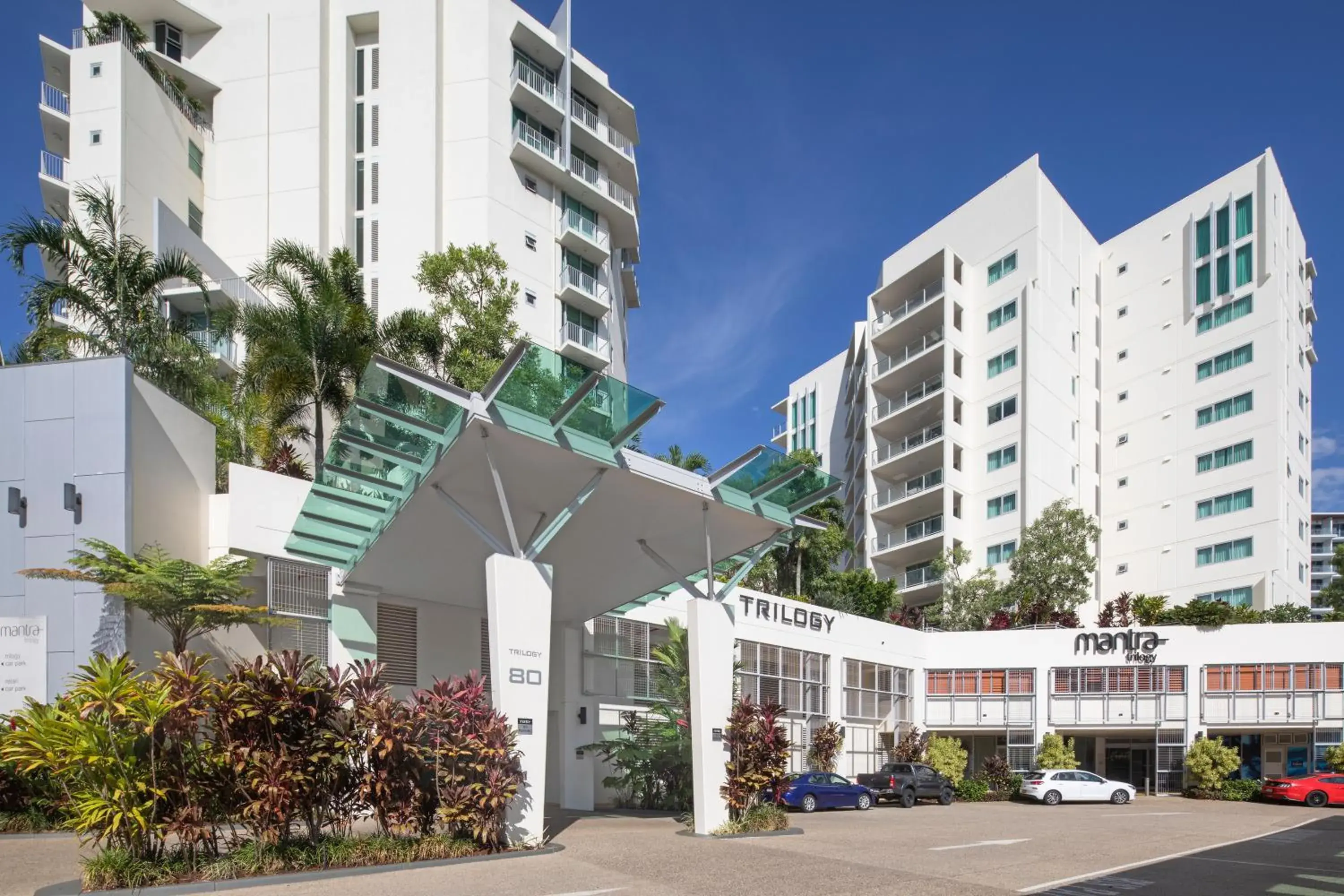 Property building in Mantra Trilogy Property building in Mantra Trilogy