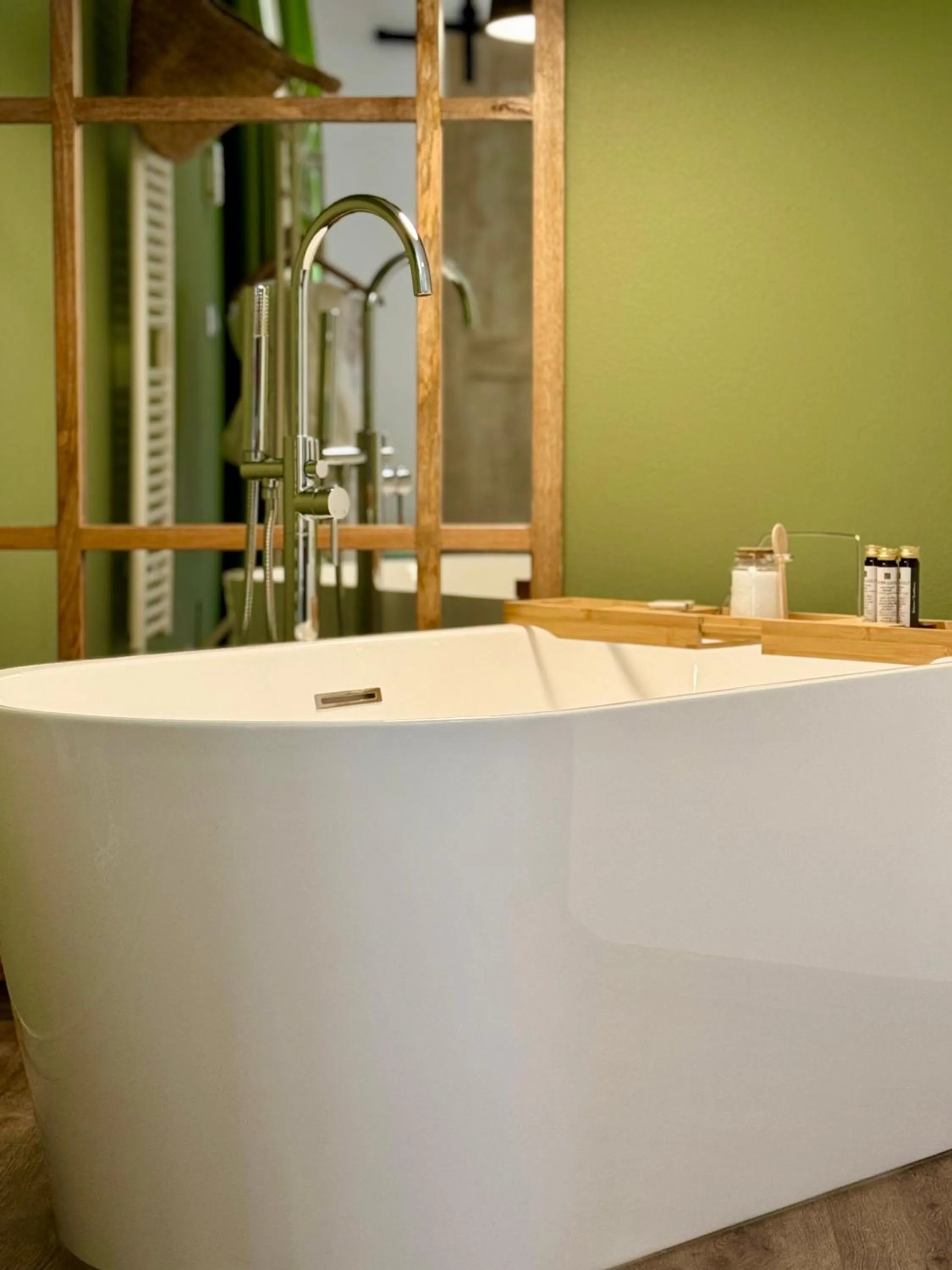 Bath in Hotel Villa Edera & La Torretta