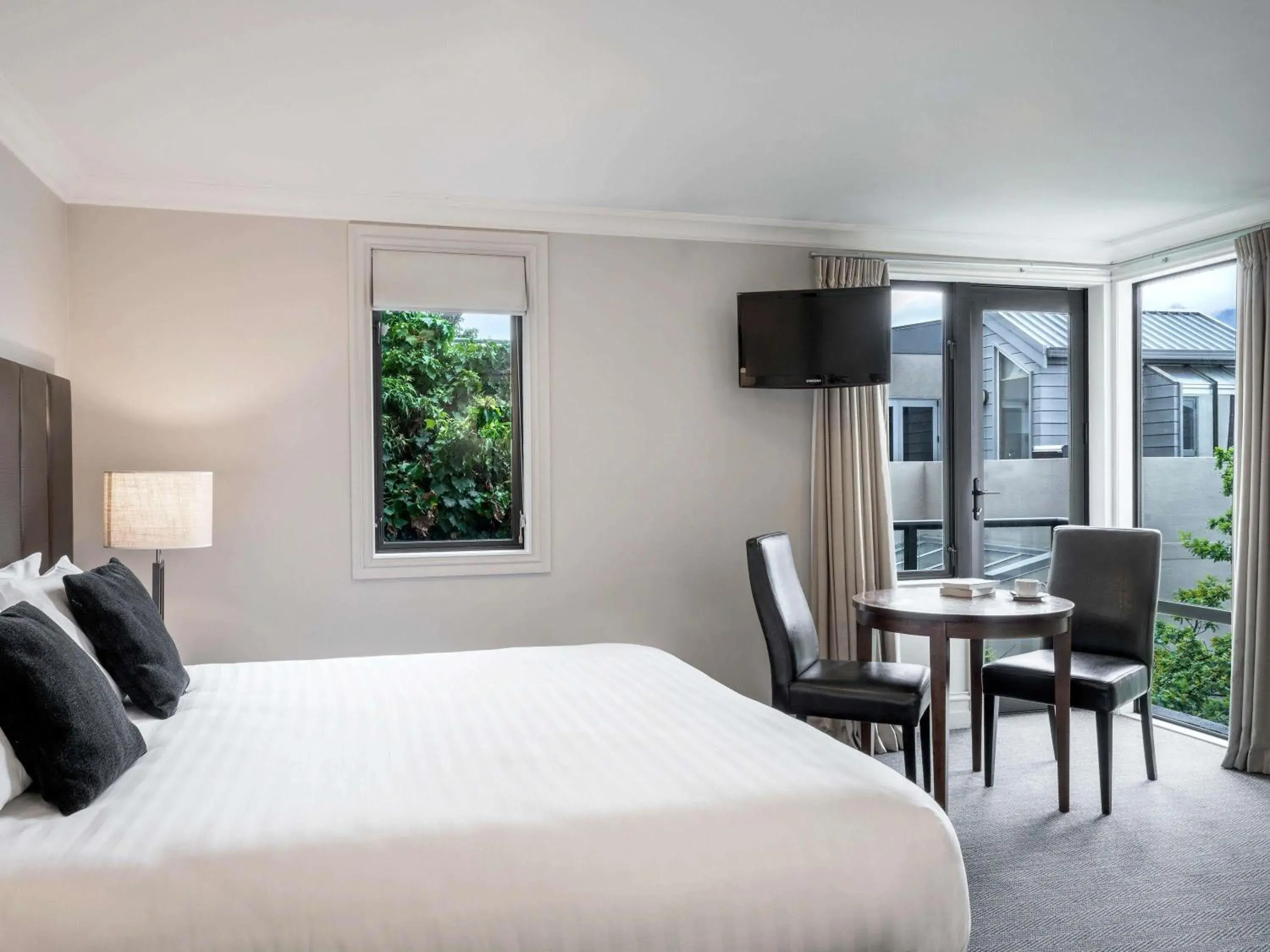 Bedroom, Bed in Peppers Beacon Bedroom, Bed in Peppers Beacon