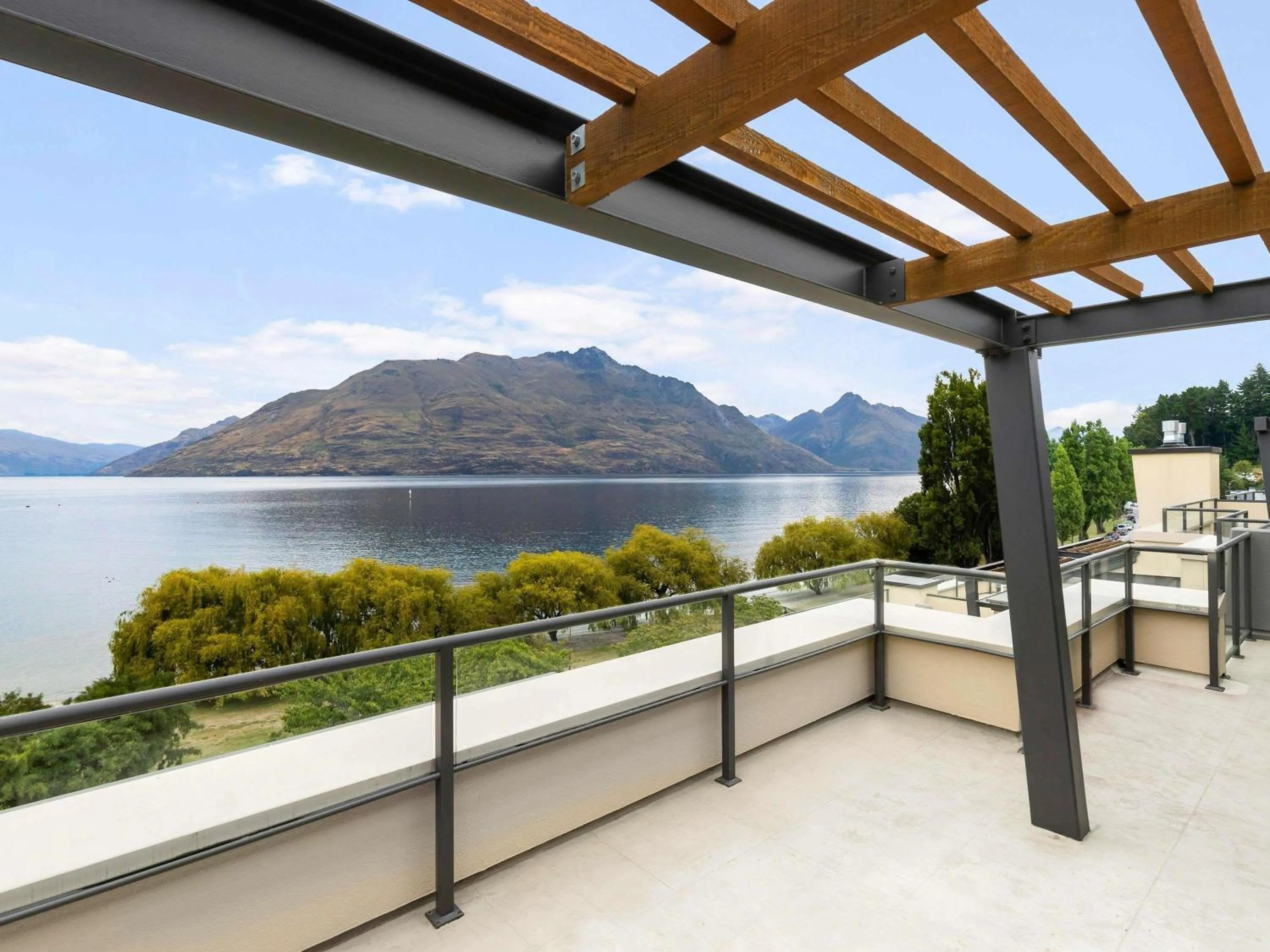 Property building in Peppers Beacon