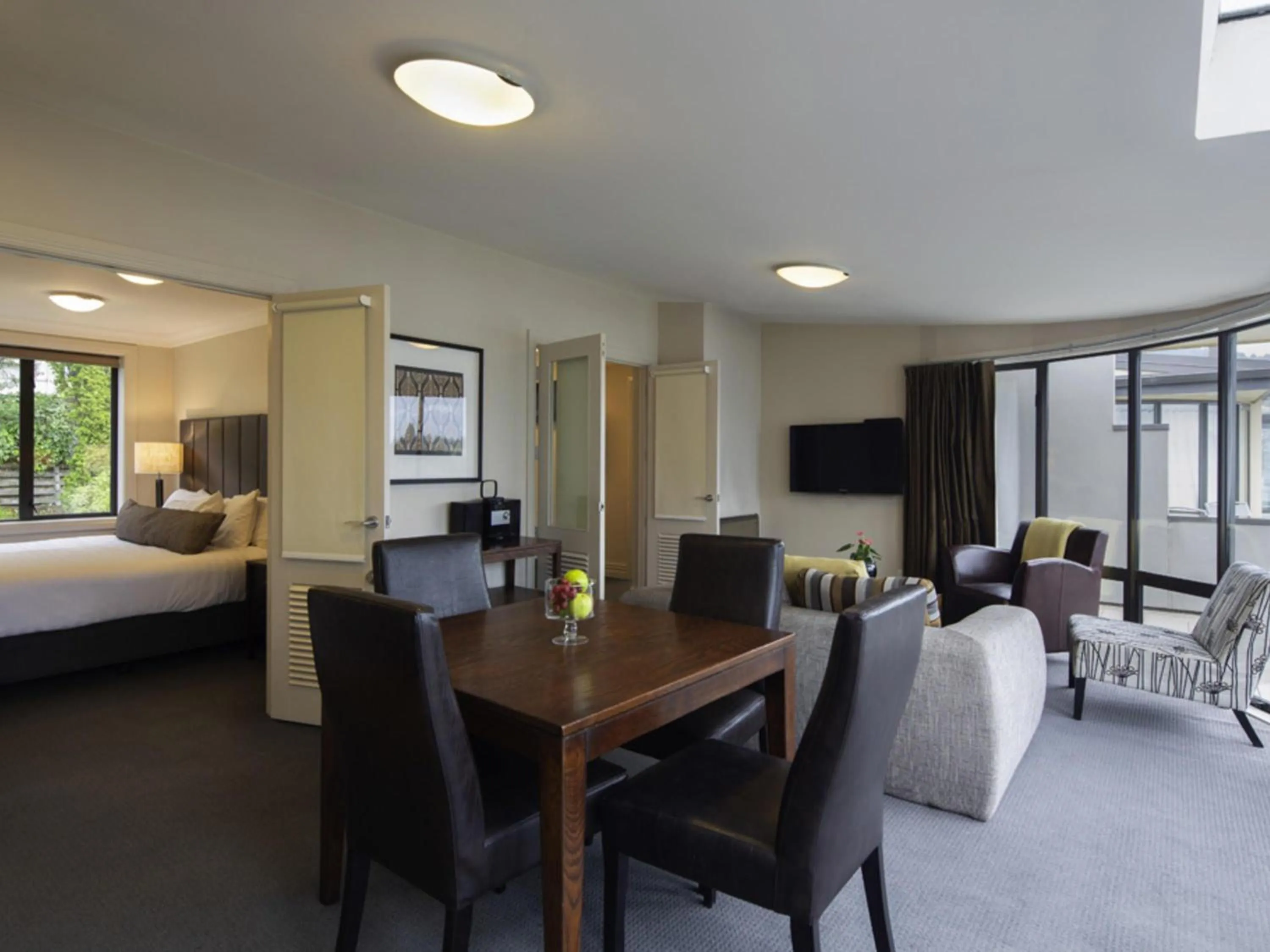 Bedroom, Bed in Peppers Beacon