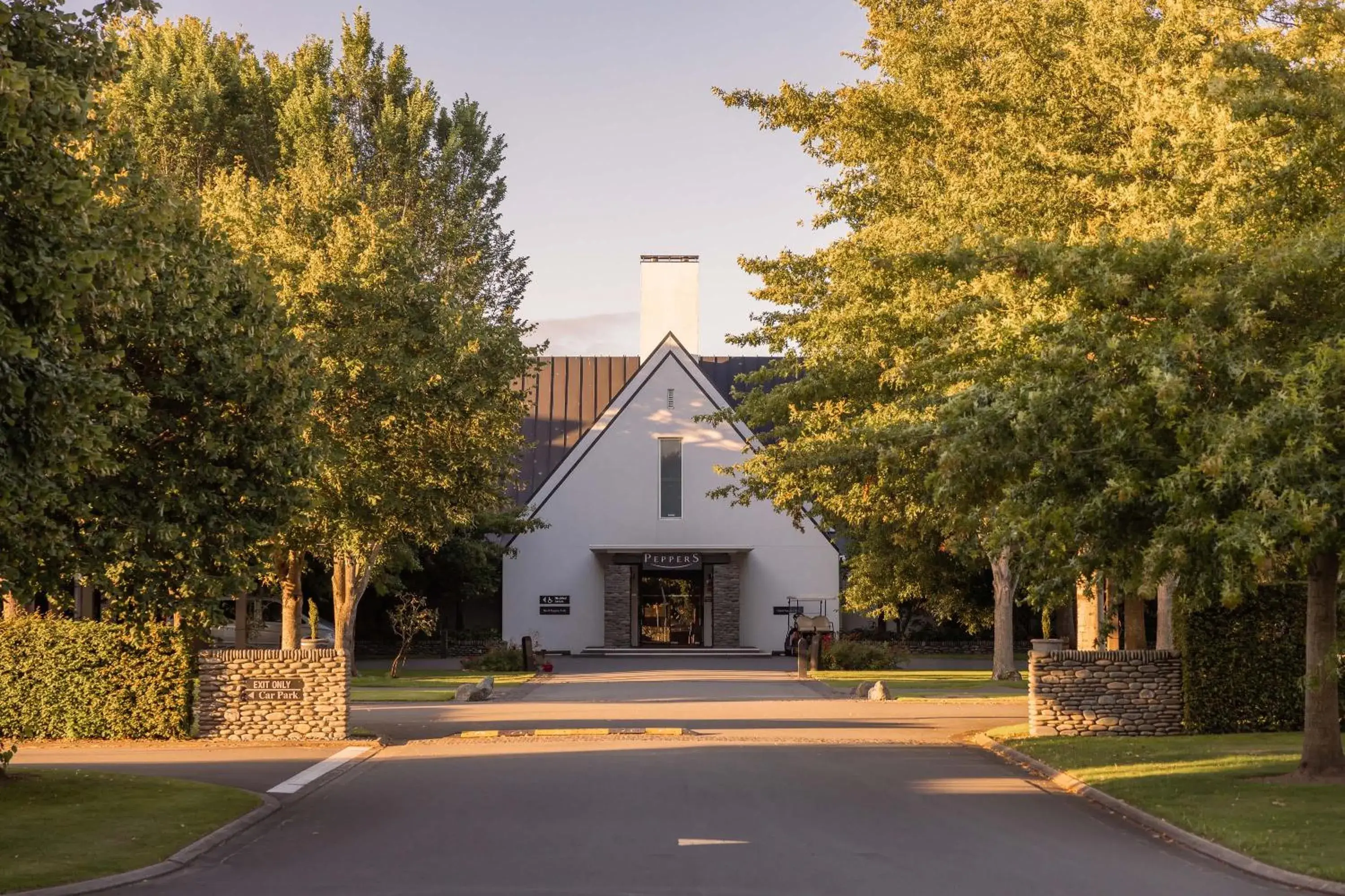 Property building in Peppers Clearwater Resort Property building in Peppers Clearwater Resort