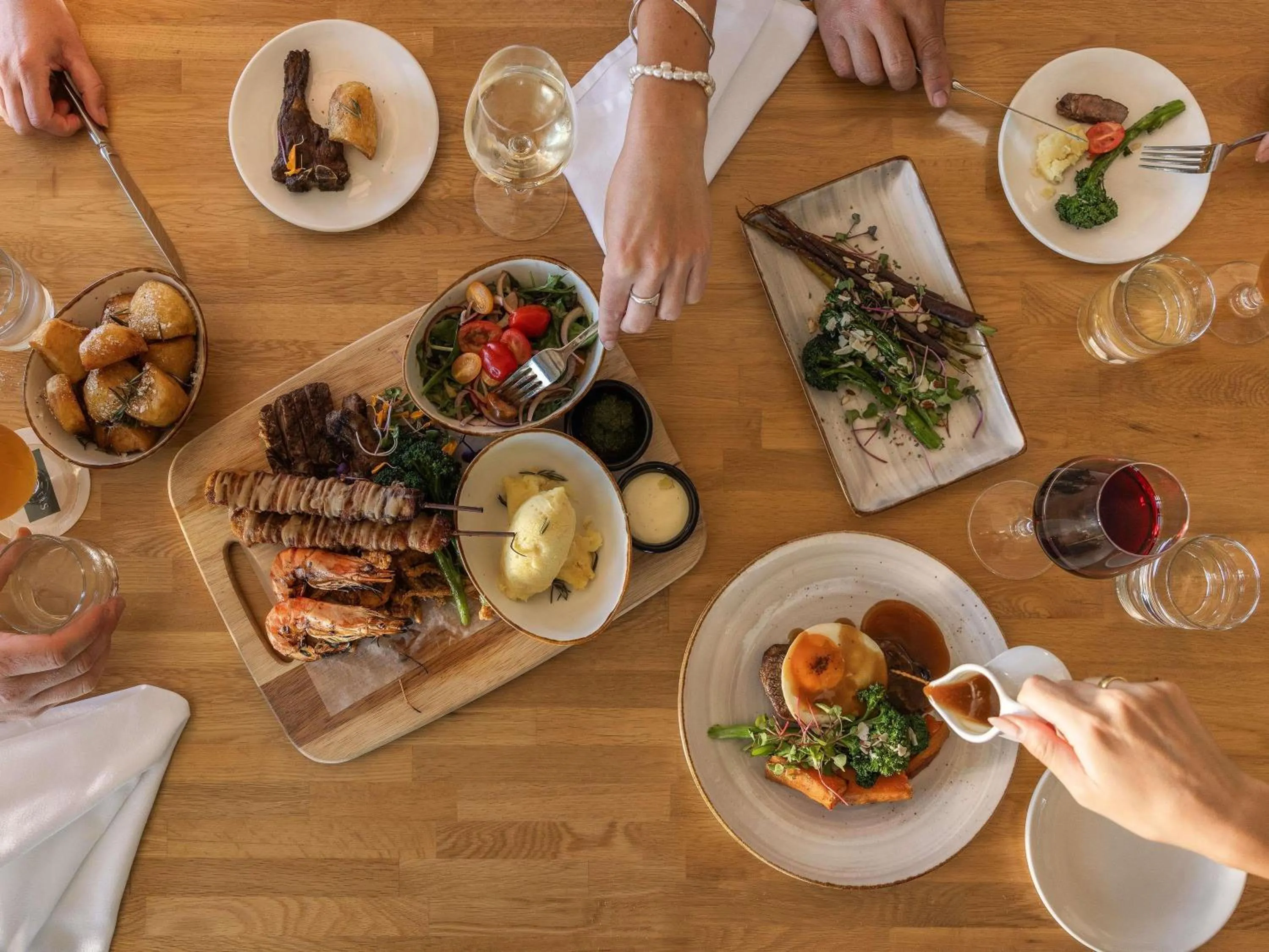 Restaurant/places to eat in Peppers Bluewater Resort