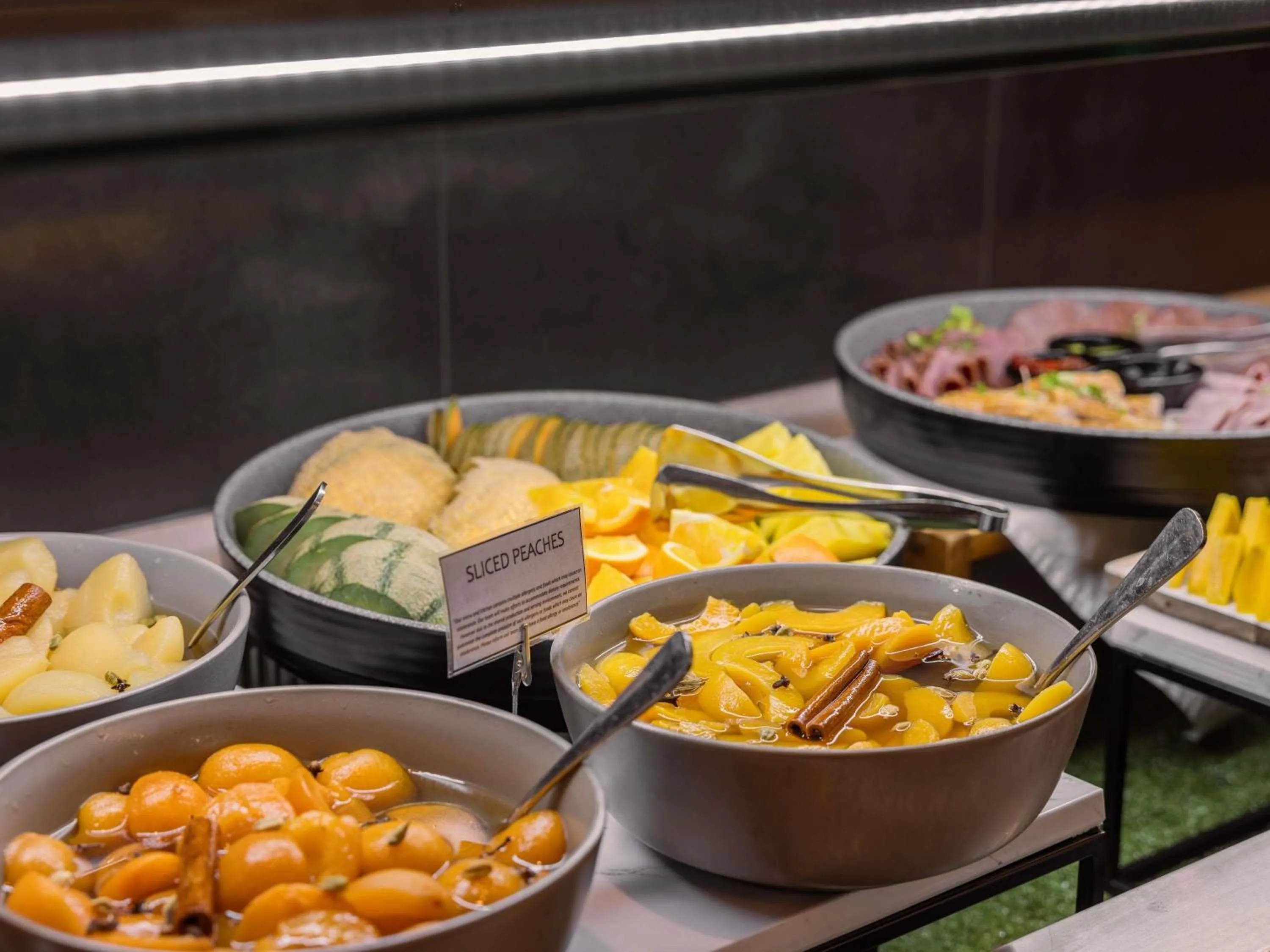 Breakfast in Peppers Bluewater Resort