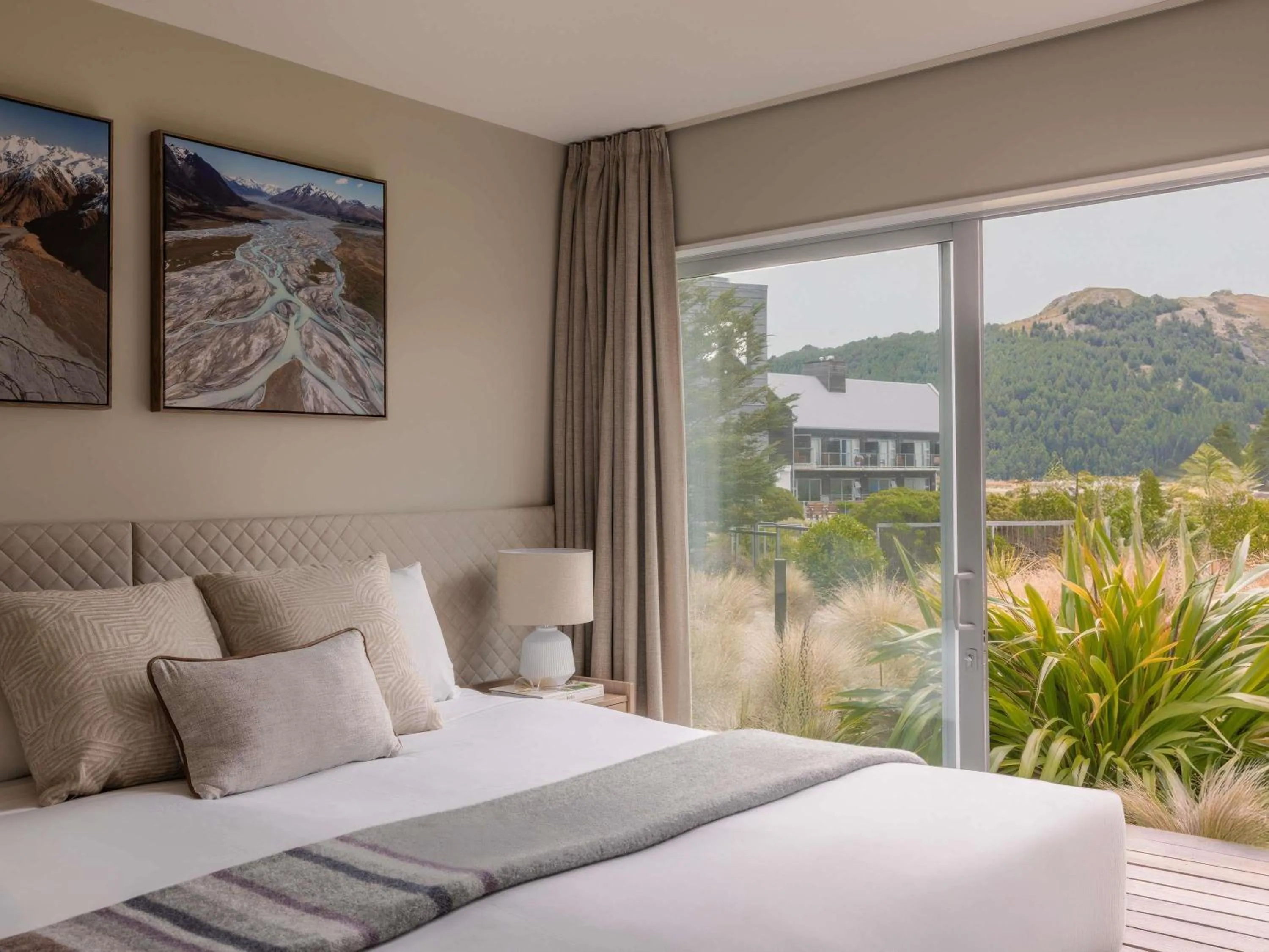 Bedroom, Bed in Peppers Bluewater Resort