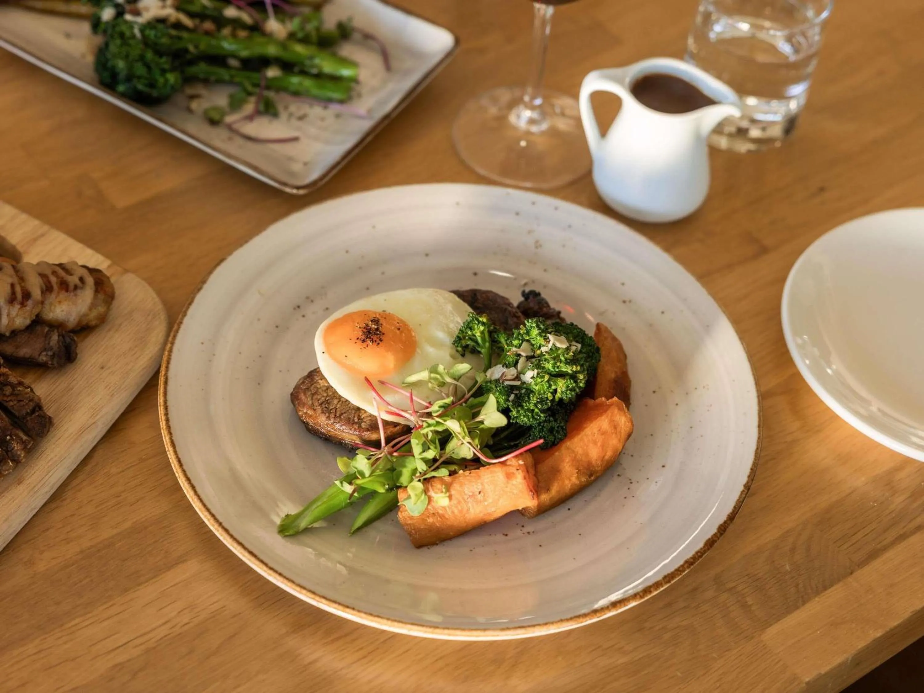 Restaurant/places to eat in Peppers Bluewater Resort