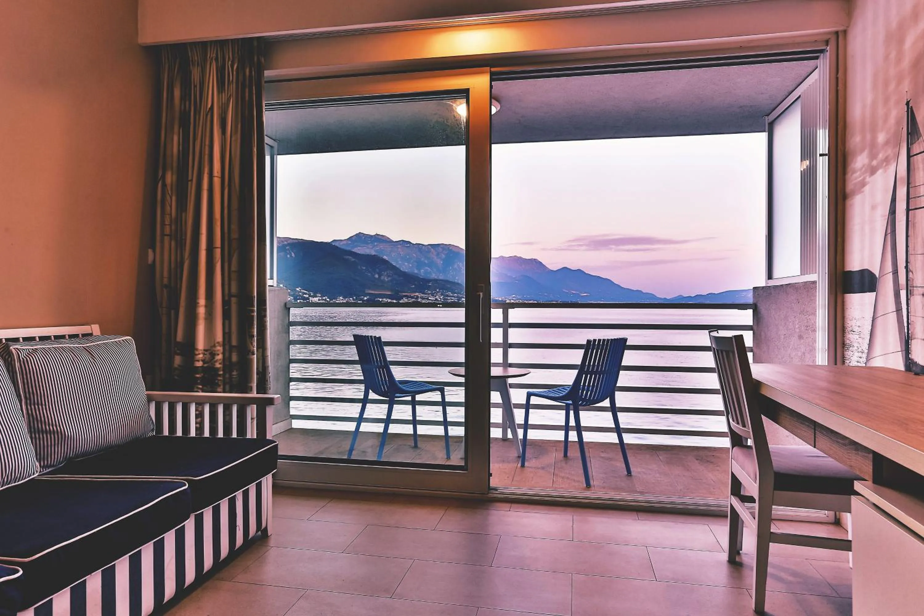 Balcony/Terrace in Carine Hotel Delfin