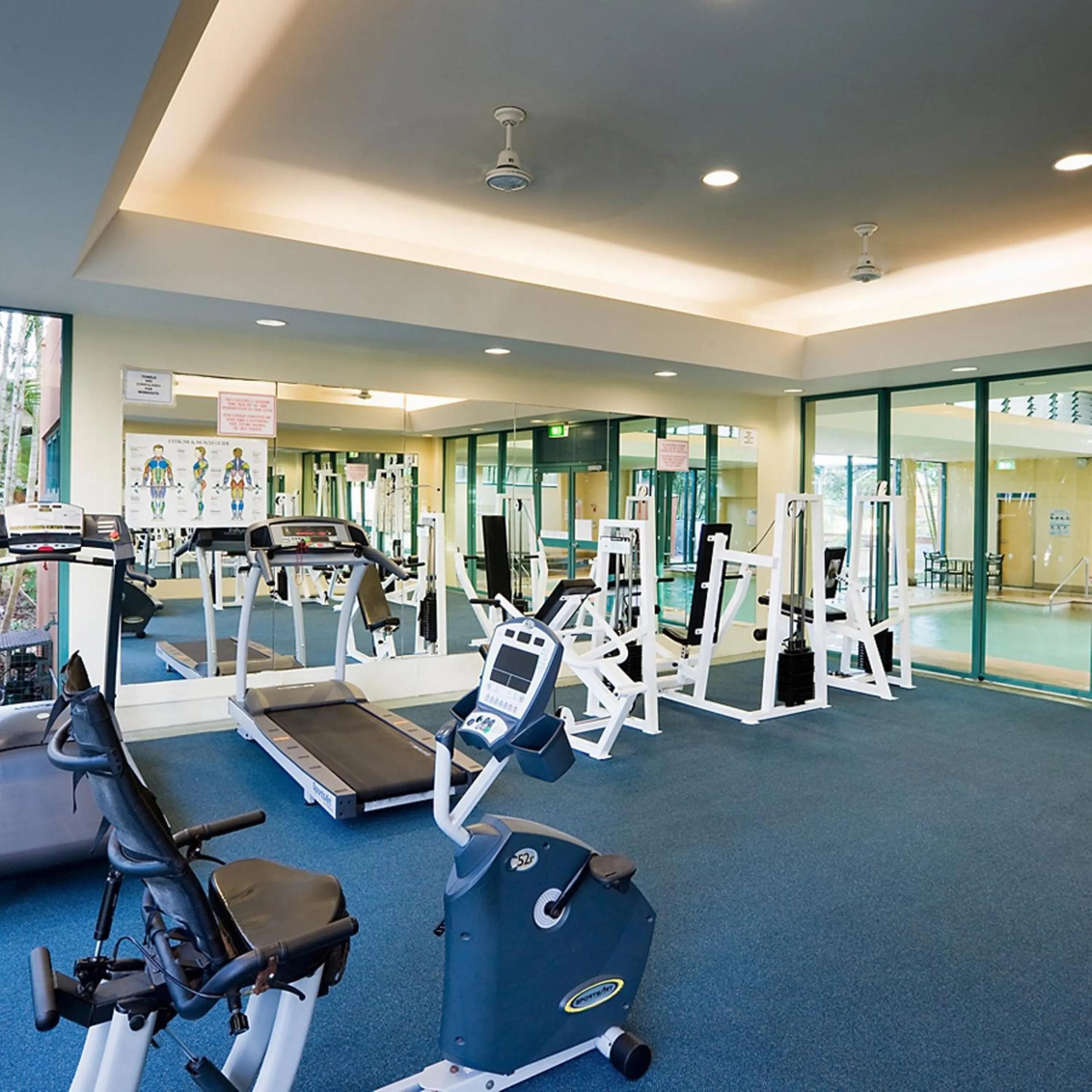 Fitness centre/facilities in Mantra Crown Towers