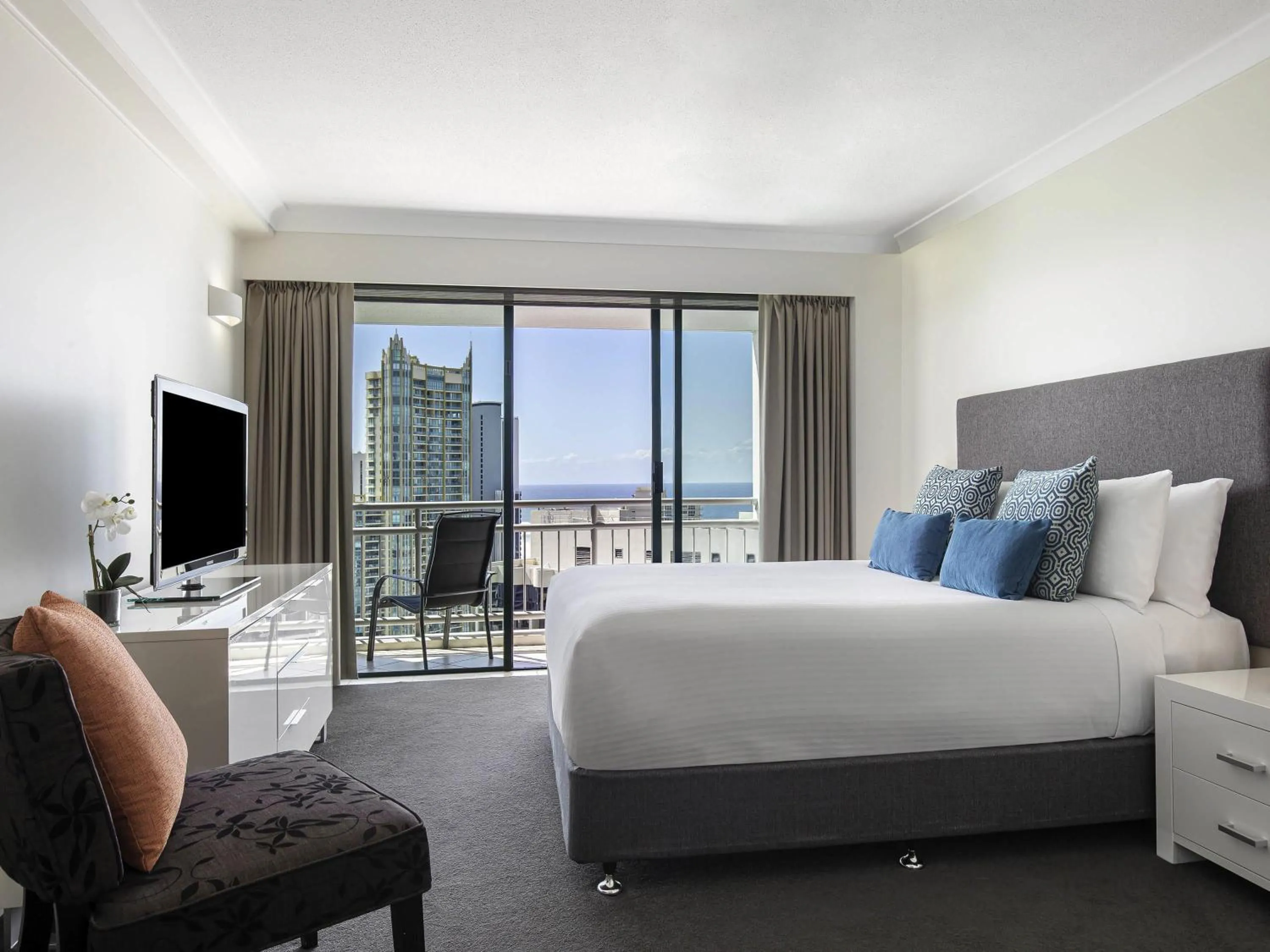 Bedroom, Bed in Mantra Crown Towers