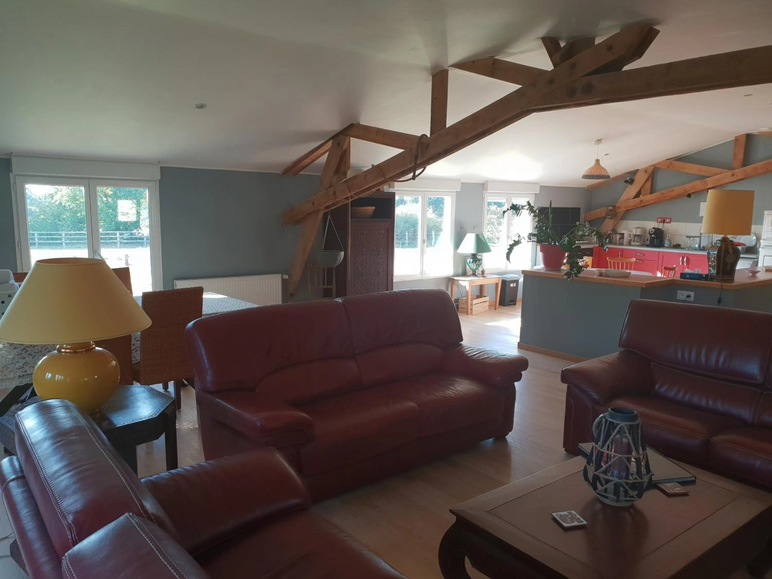 Communal lounge/ TV room in Gîte et Chambre d'hôte de l'élevage du Lattay