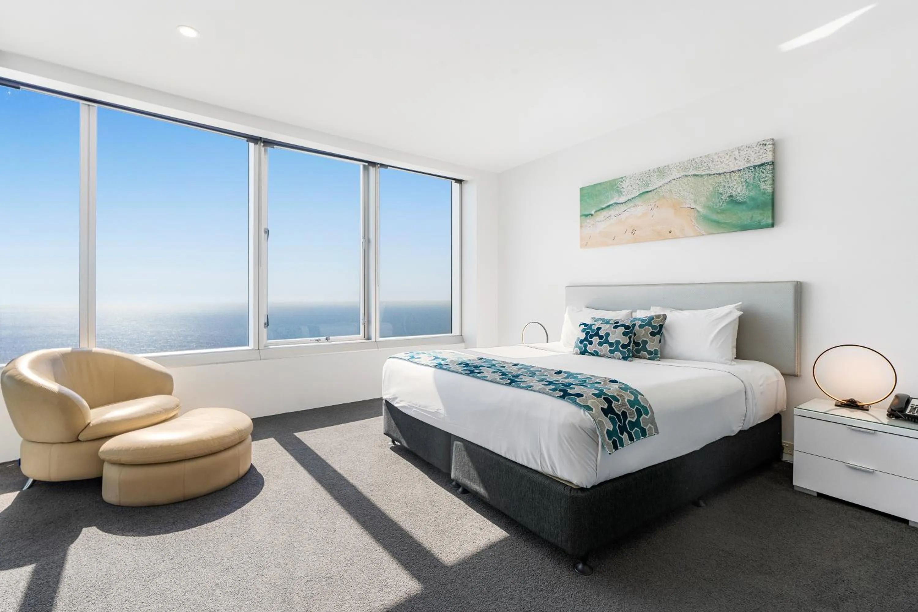 Bed in Q1 Resort & Spa - Official