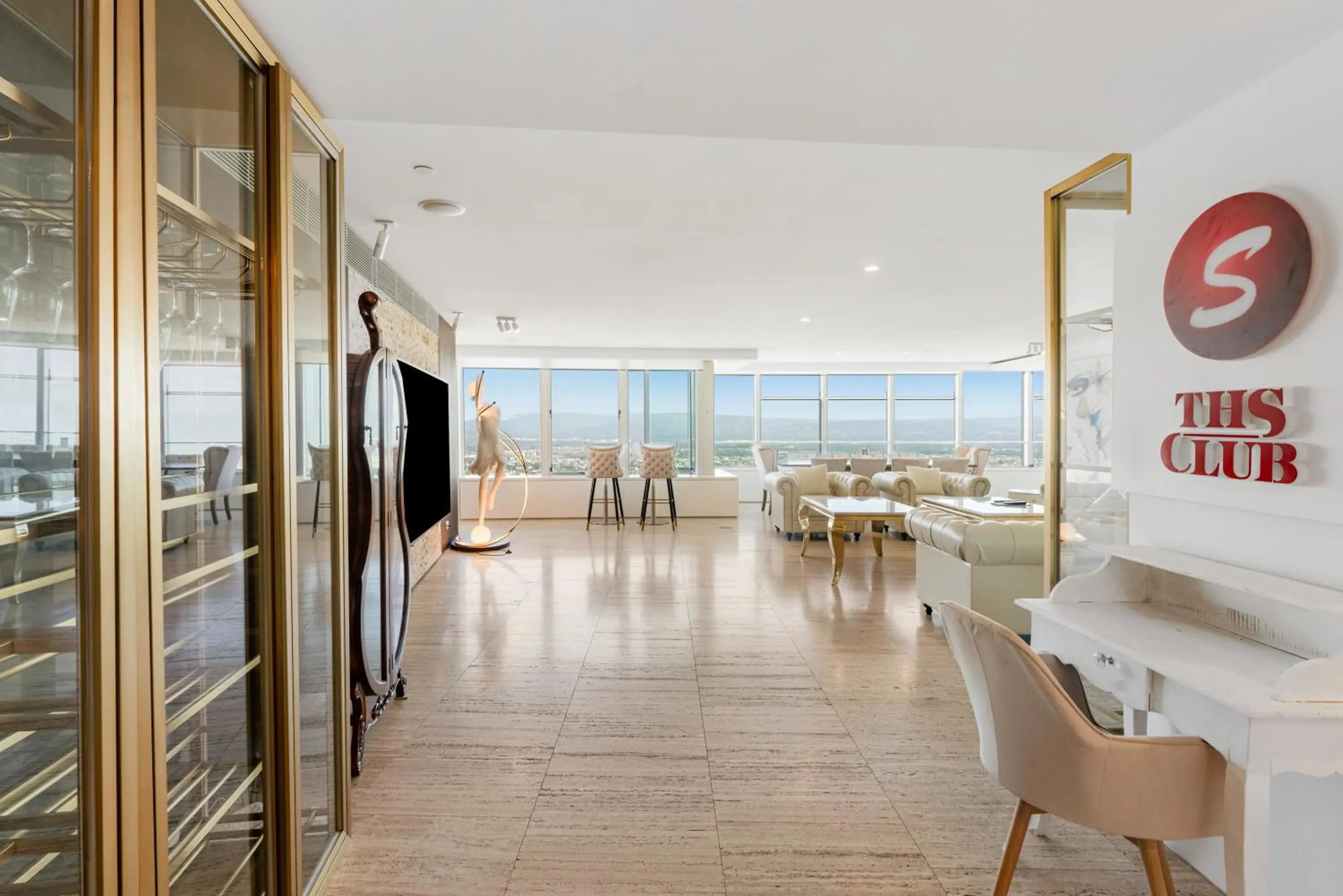 Facade/entrance in Q1 Resort & Spa - Official Facade/entrance in Q1 Resort & Spa - Official