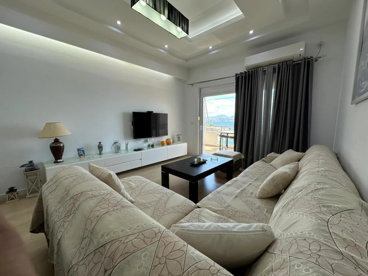 Βeachfront Luxury Apartments SARANDE
