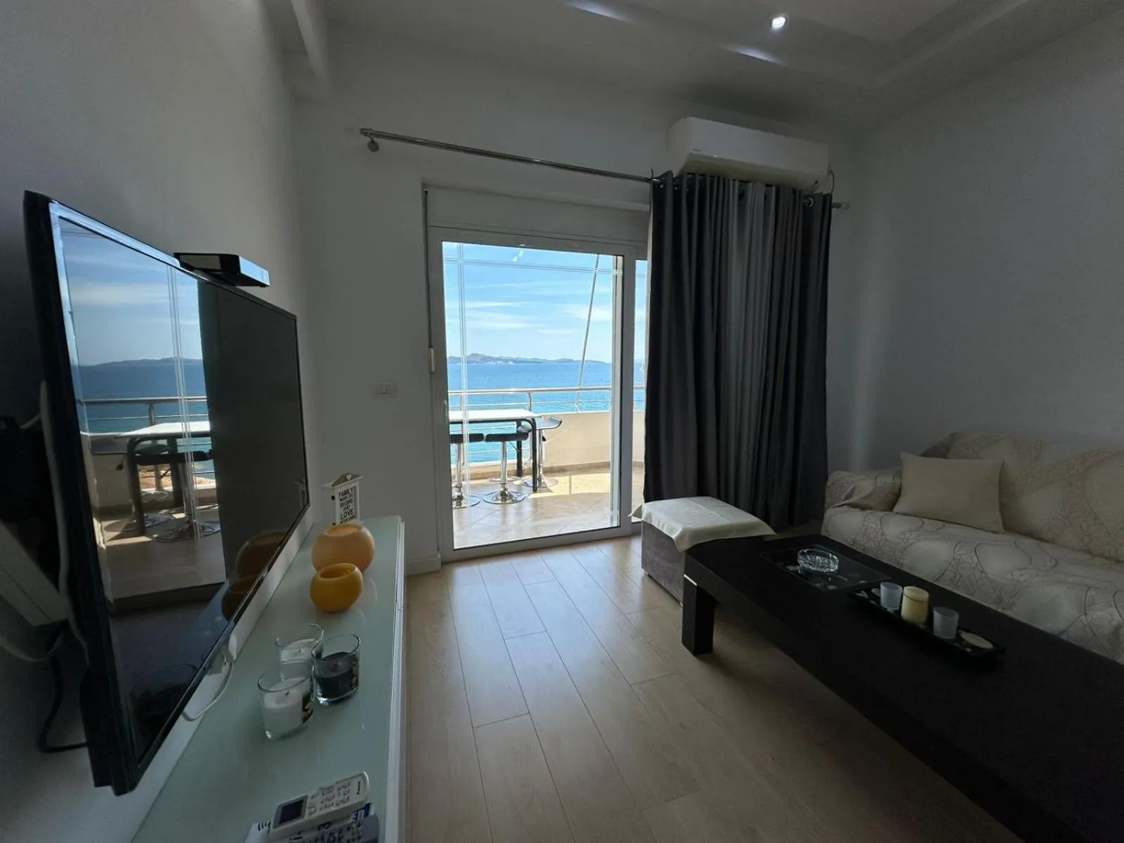 Βeachfront Luxury Apartments SARANDE