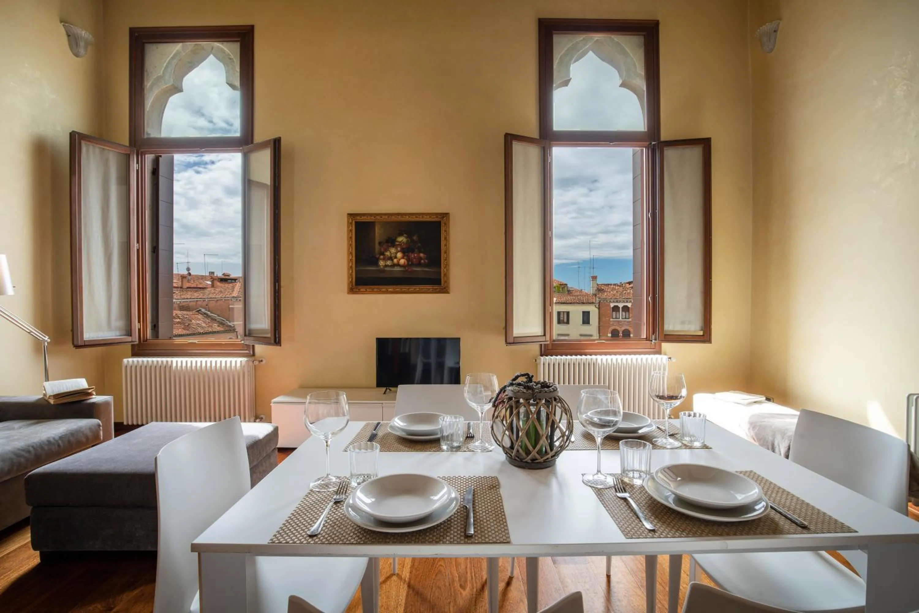 Living room in Doge Morosini Palace by Wonderful Italy