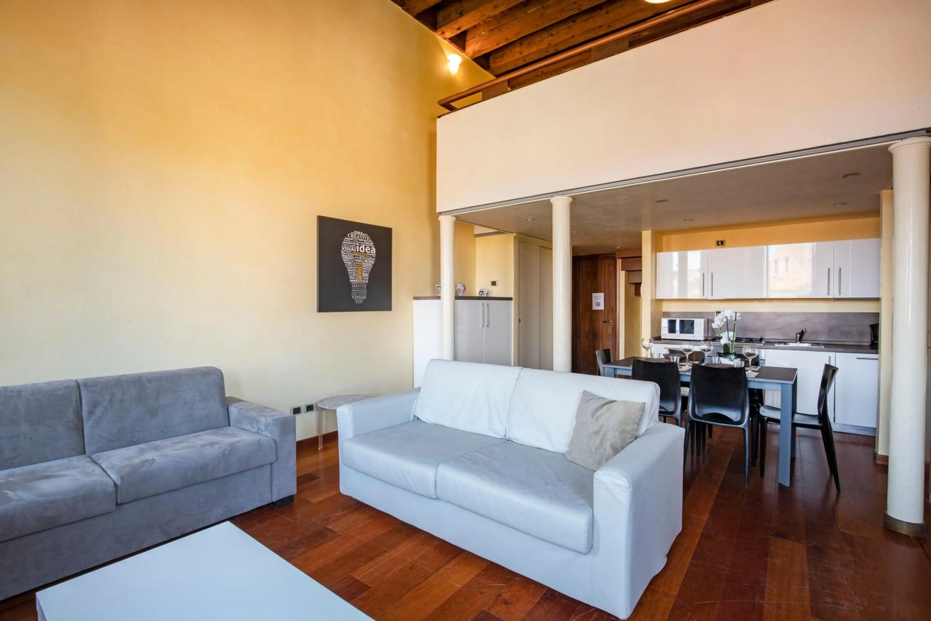 Living room in Doge Morosini Palace by Wonderful Italy