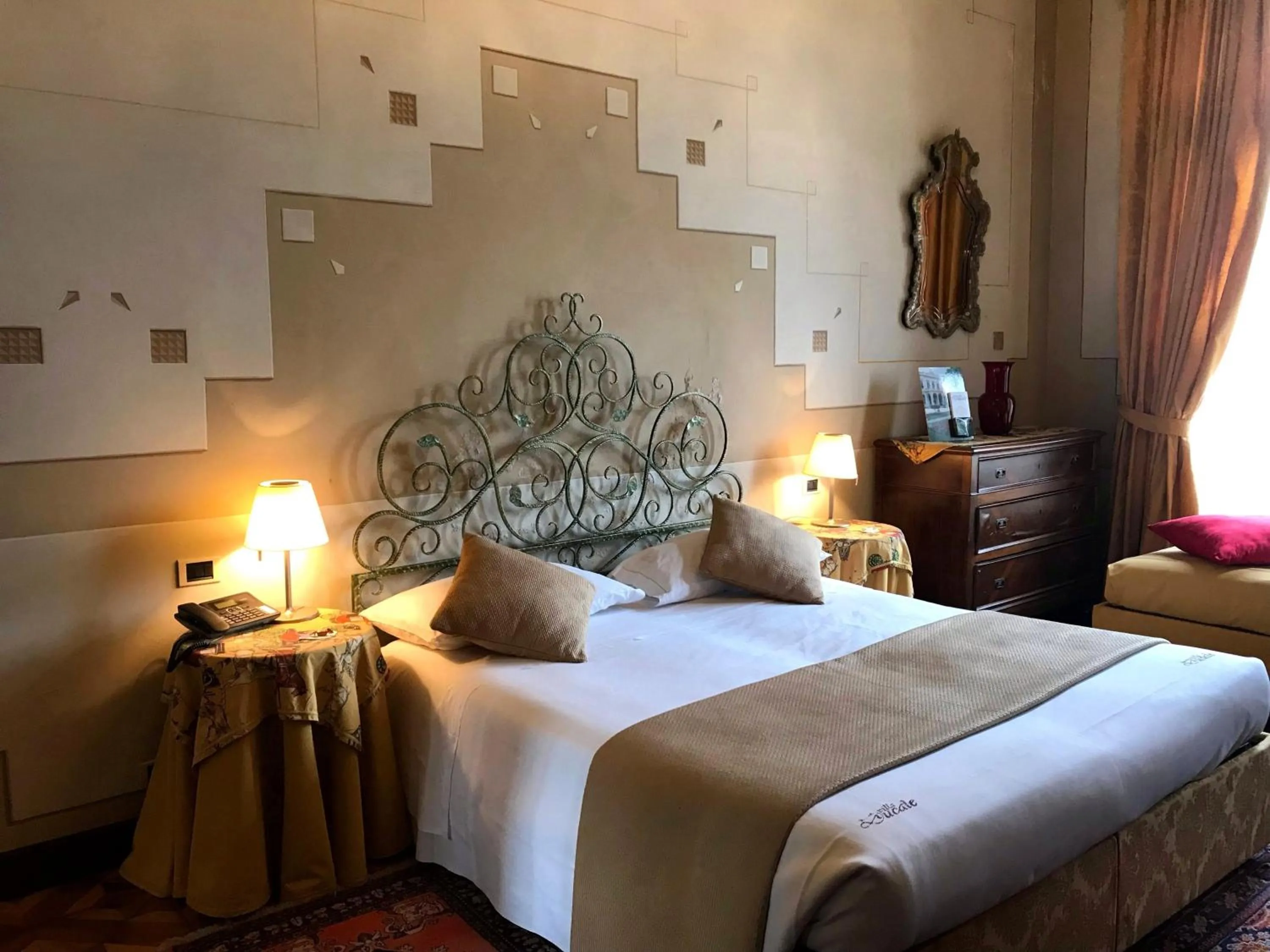 Bed in Villa Ducale Hotel & Ristorante