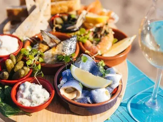 Lounge or bar in Beach House B&B Lounge or bar in Beach House B&B