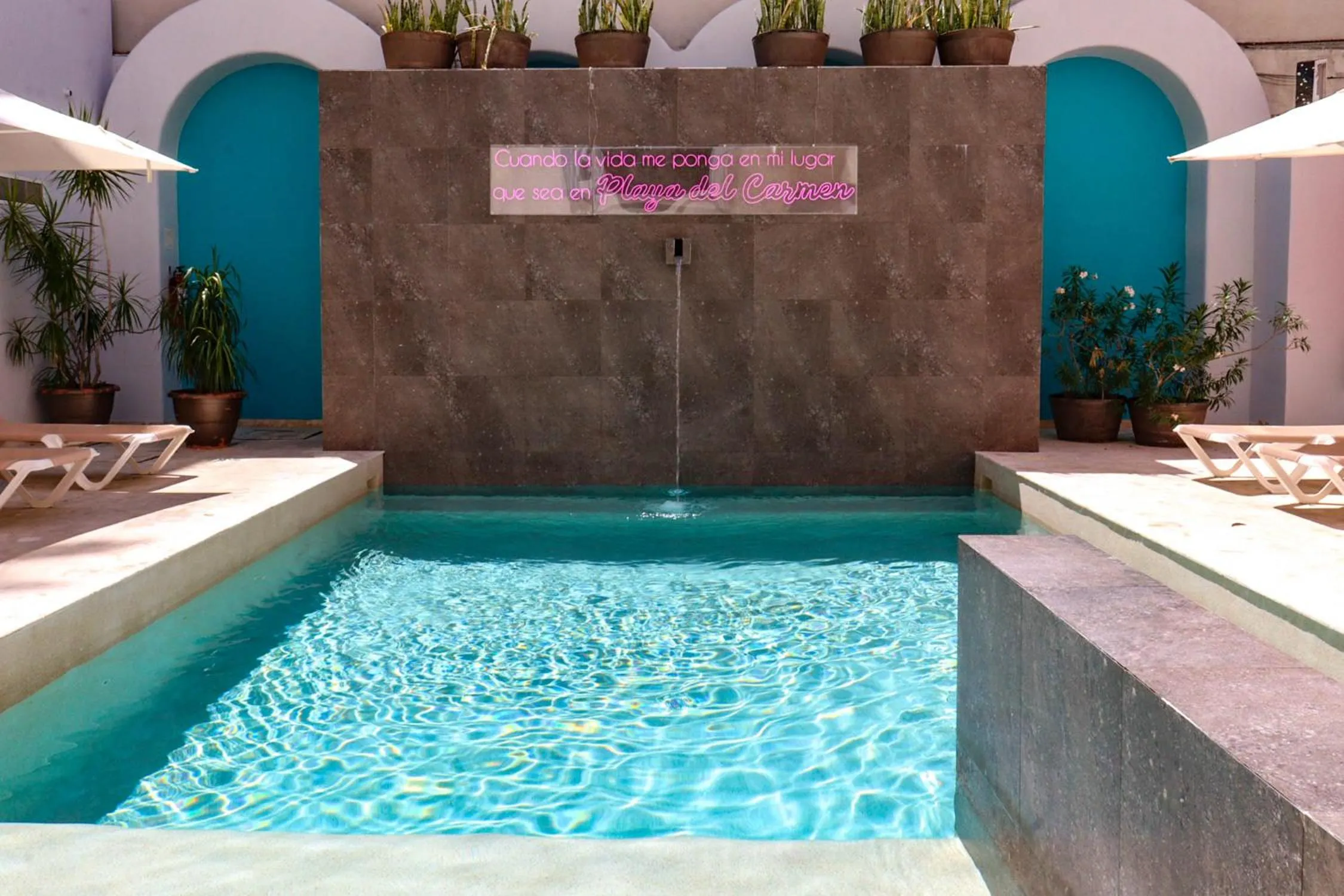 Swimming pool in Hotel MX portal maya