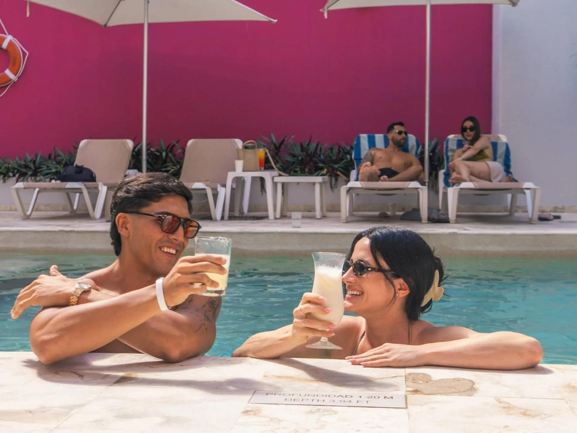 Swimming pool in Hotel MX portal maya