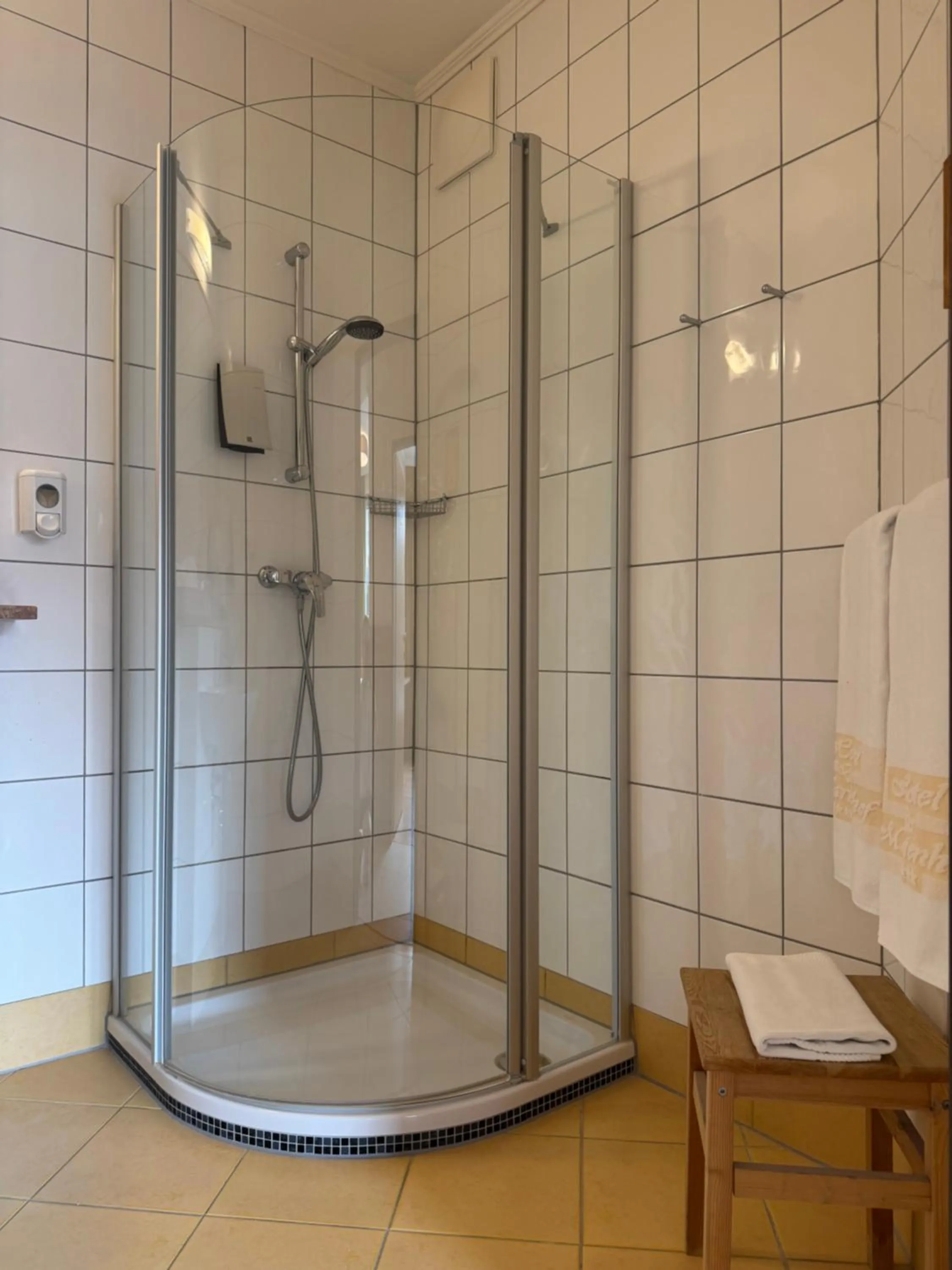 Bathroom in Der Marienhof Hotel Garni