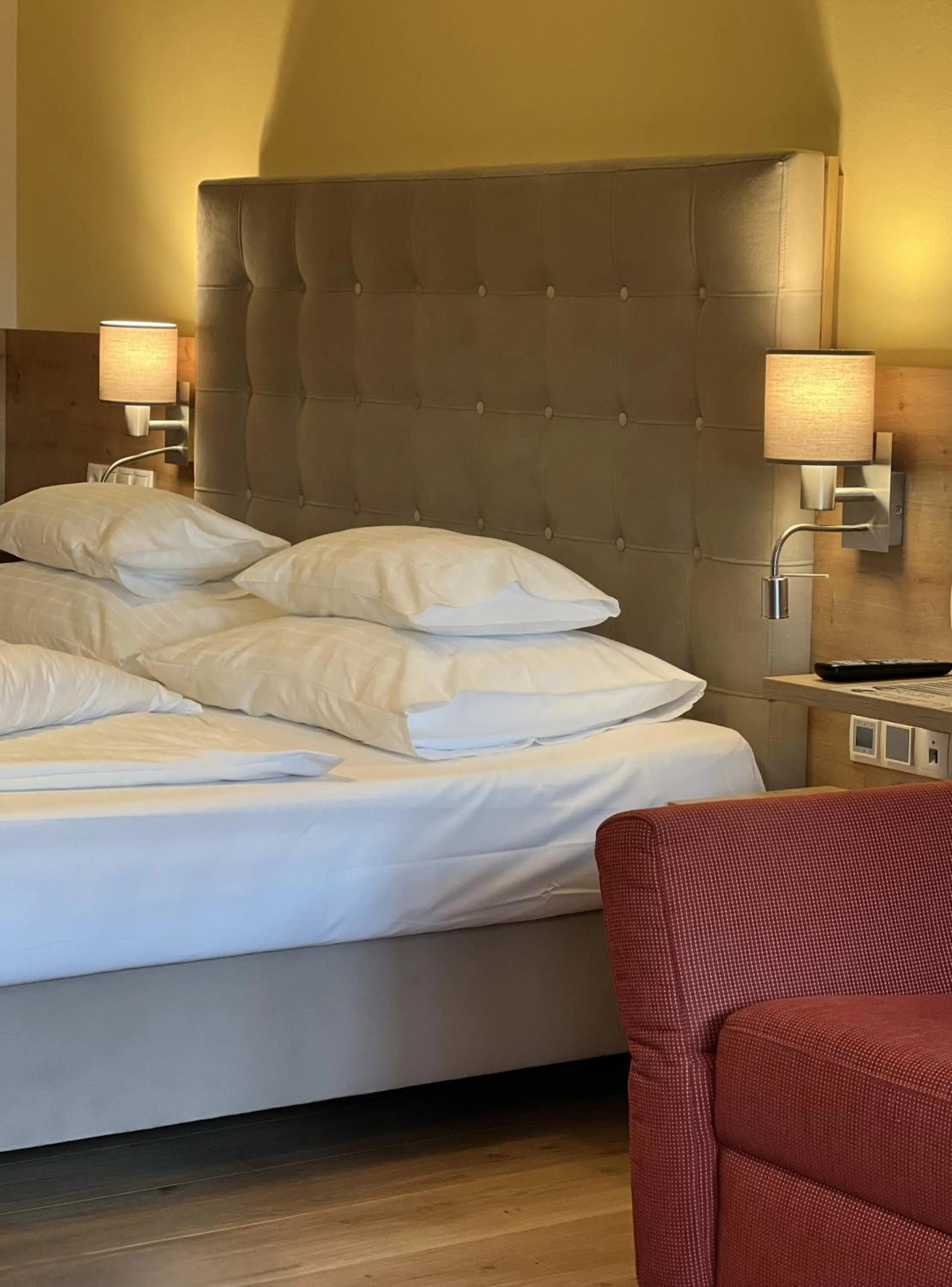 Photo of the whole room, Bed in Der Marienhof Hotel Garni