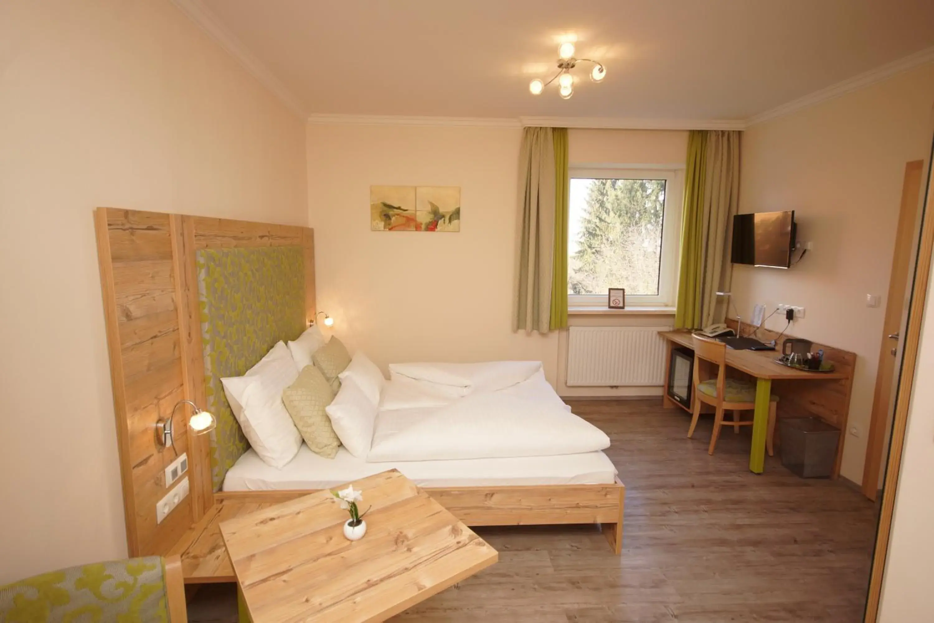 Comfort Double incl. Parking if available - single occupancy in Der Marienhof Hotel Garni Comfort Double incl. Parking if available - single occupancy in Der Marienhof Hotel Garni