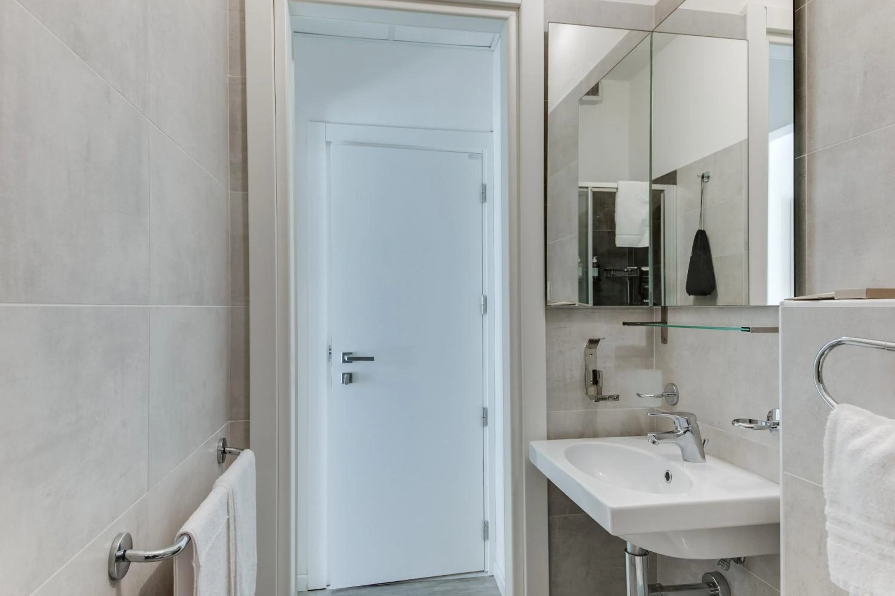 Shower in MARITTIMO Milano Marittima