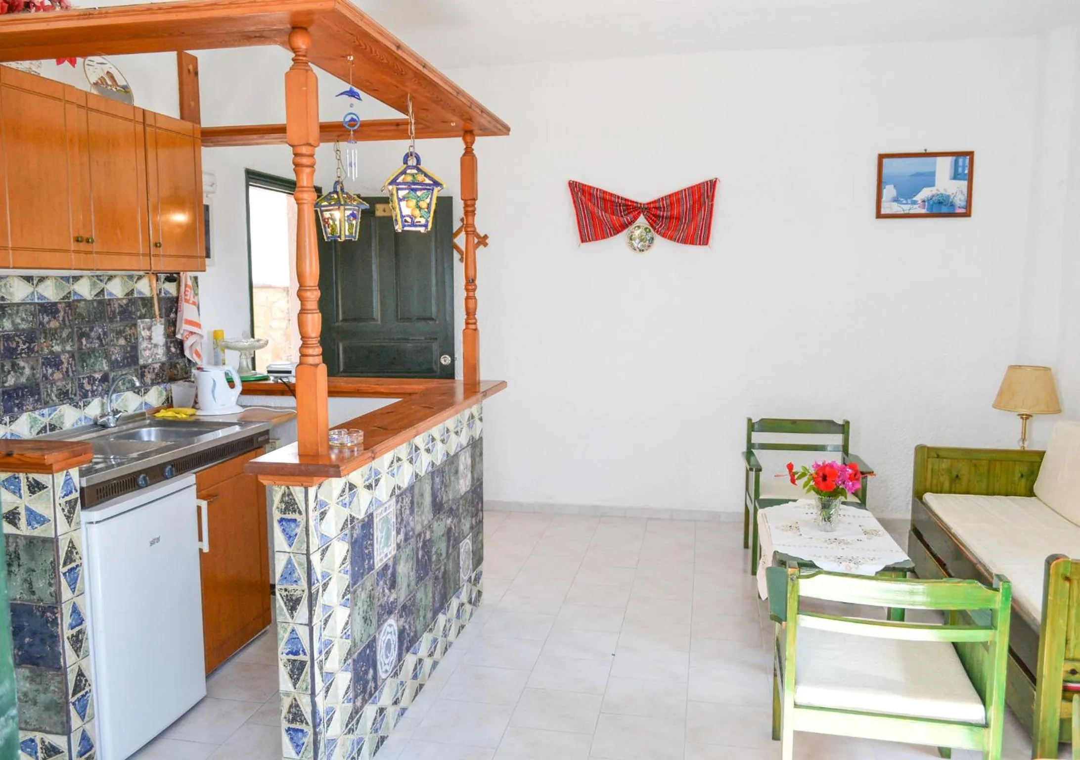 Coffee/tea facilities in Hotel Finiki View