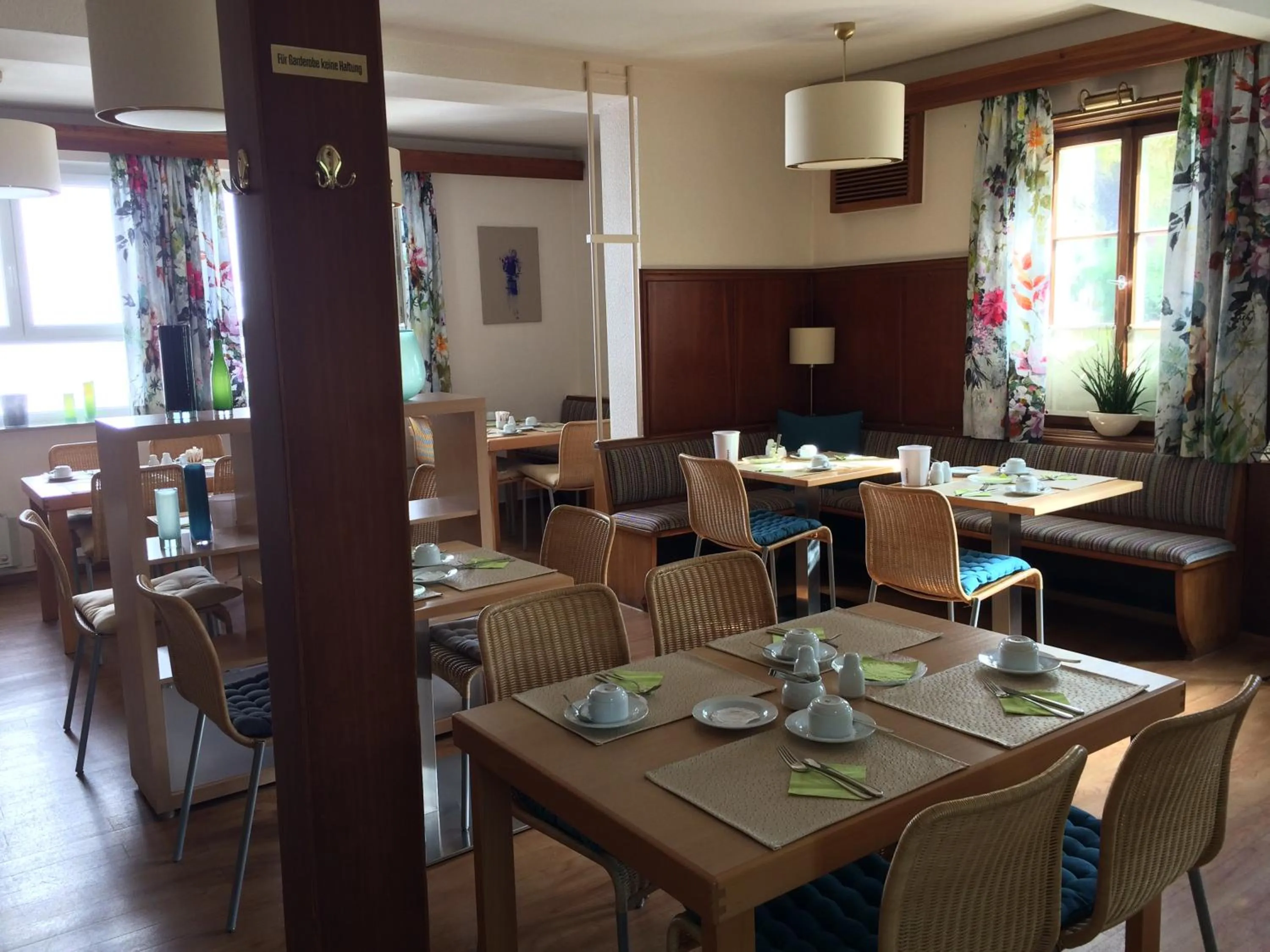 Restaurant/places to eat in Hotel Schober