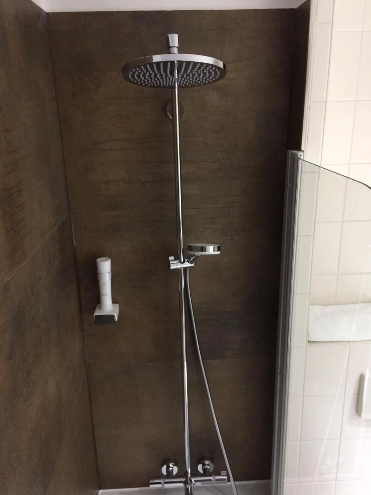 Bath in Hotel Schober