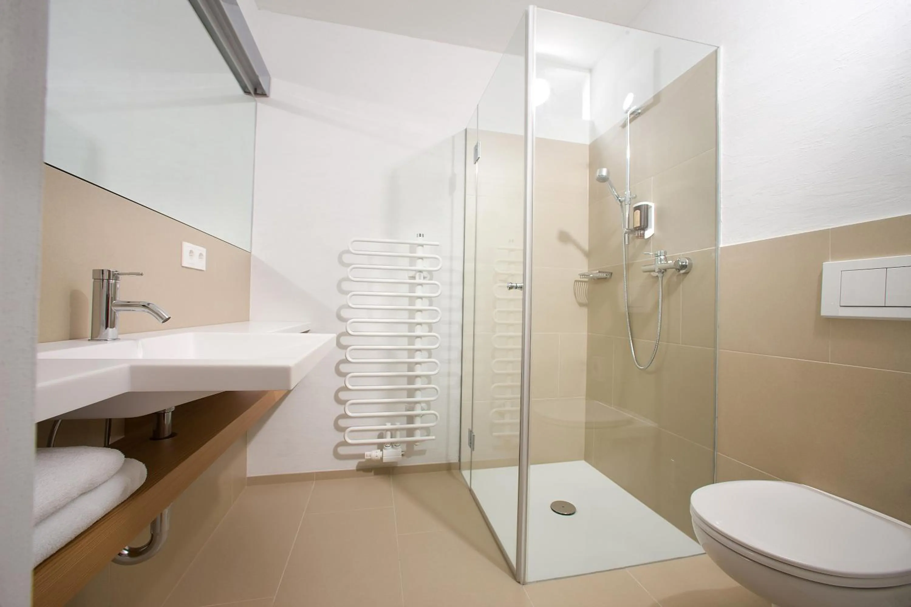 Shower in Hotel Manggei Designhotel Obertauern