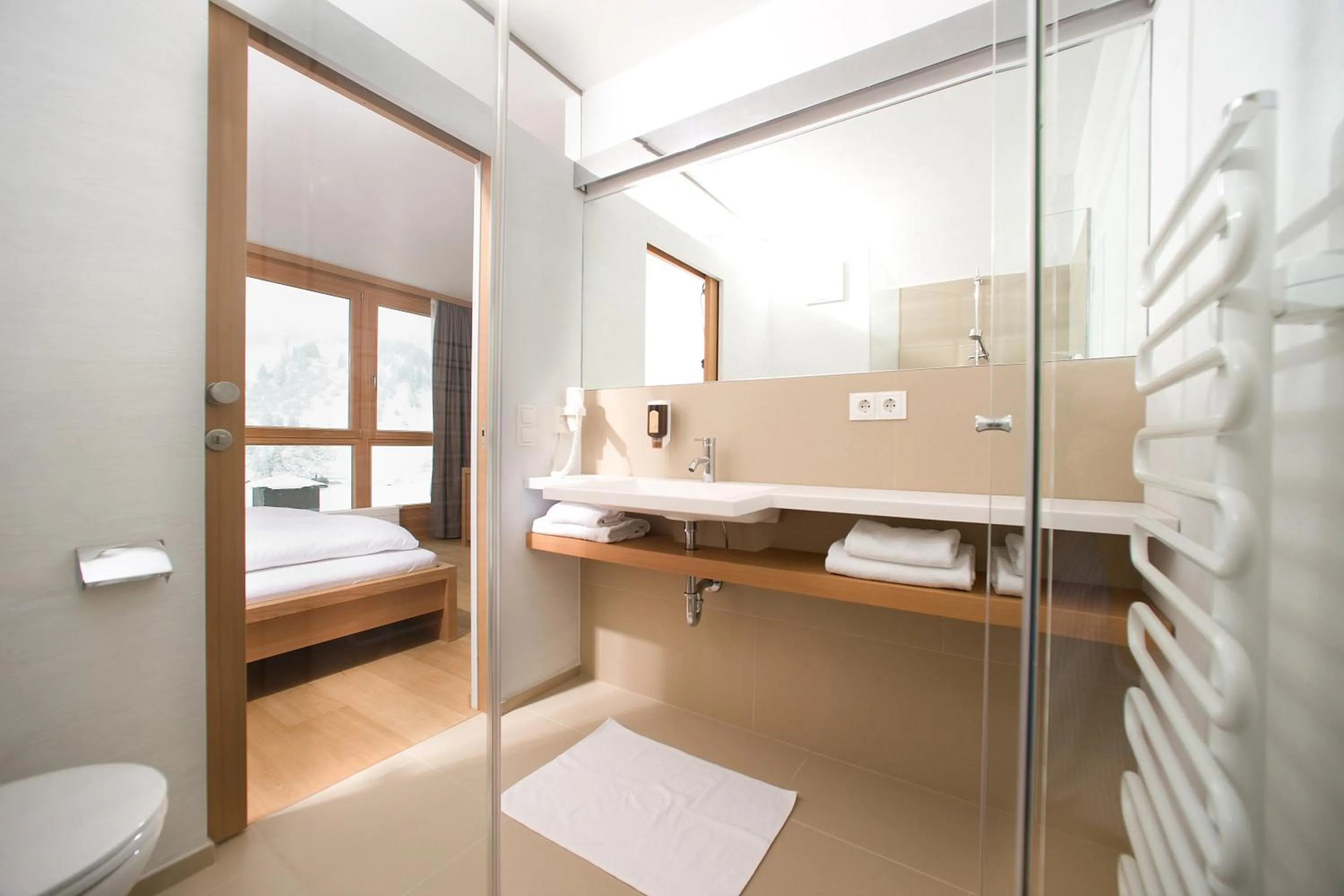 Shower in Hotel Manggei Designhotel Obertauern