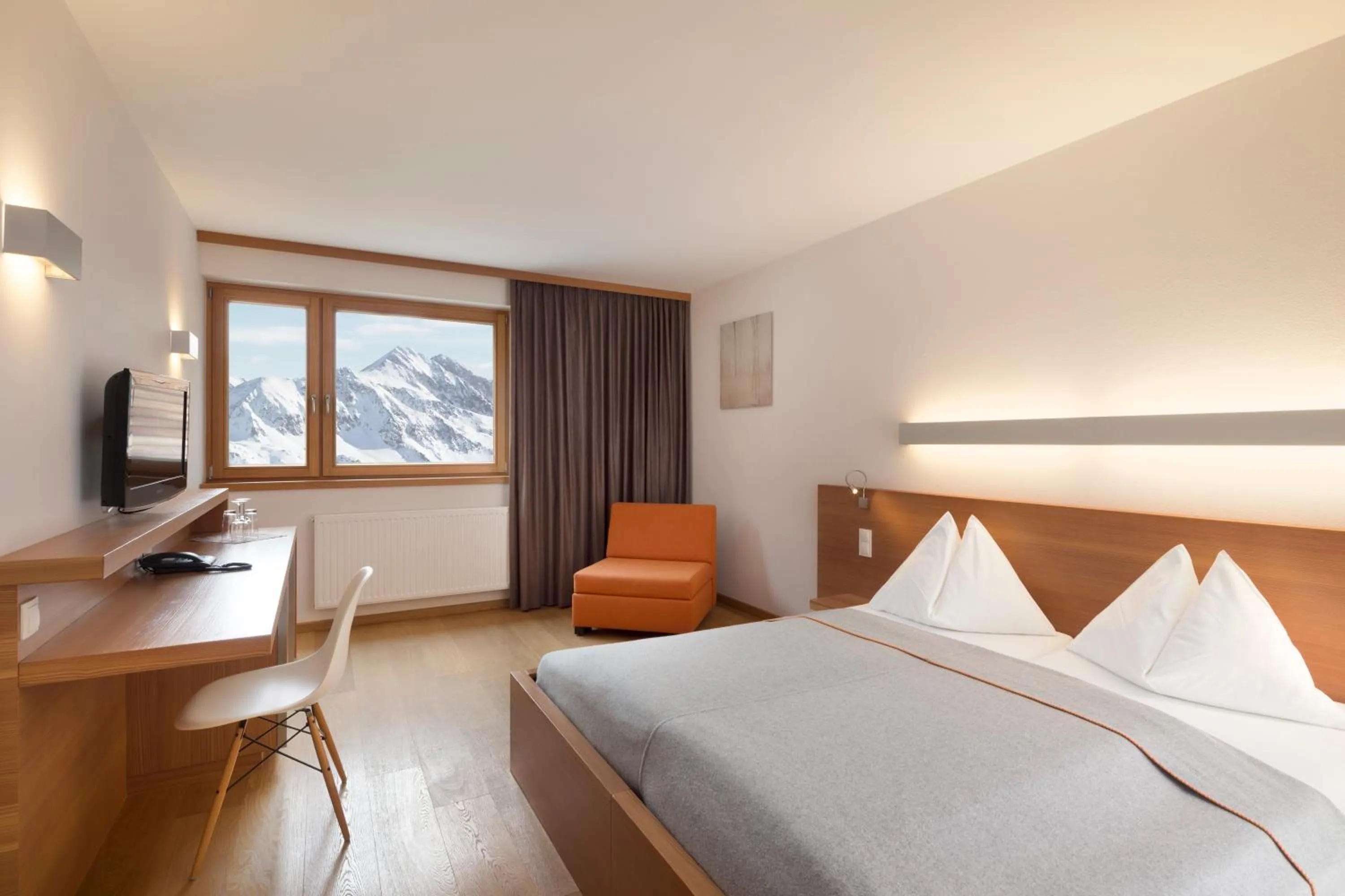 Photo of the whole room in Hotel Manggei Designhotel Obertauern