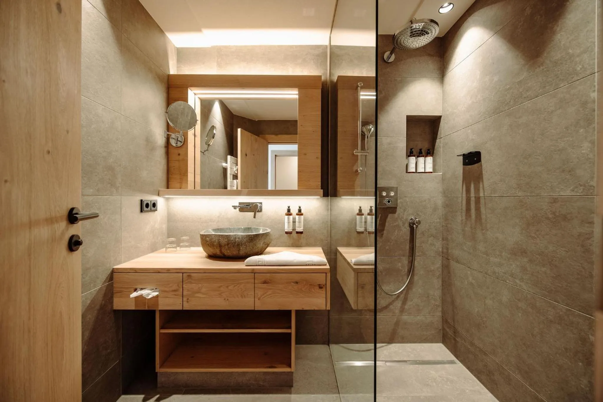 Shower in Alpina Alpendorf