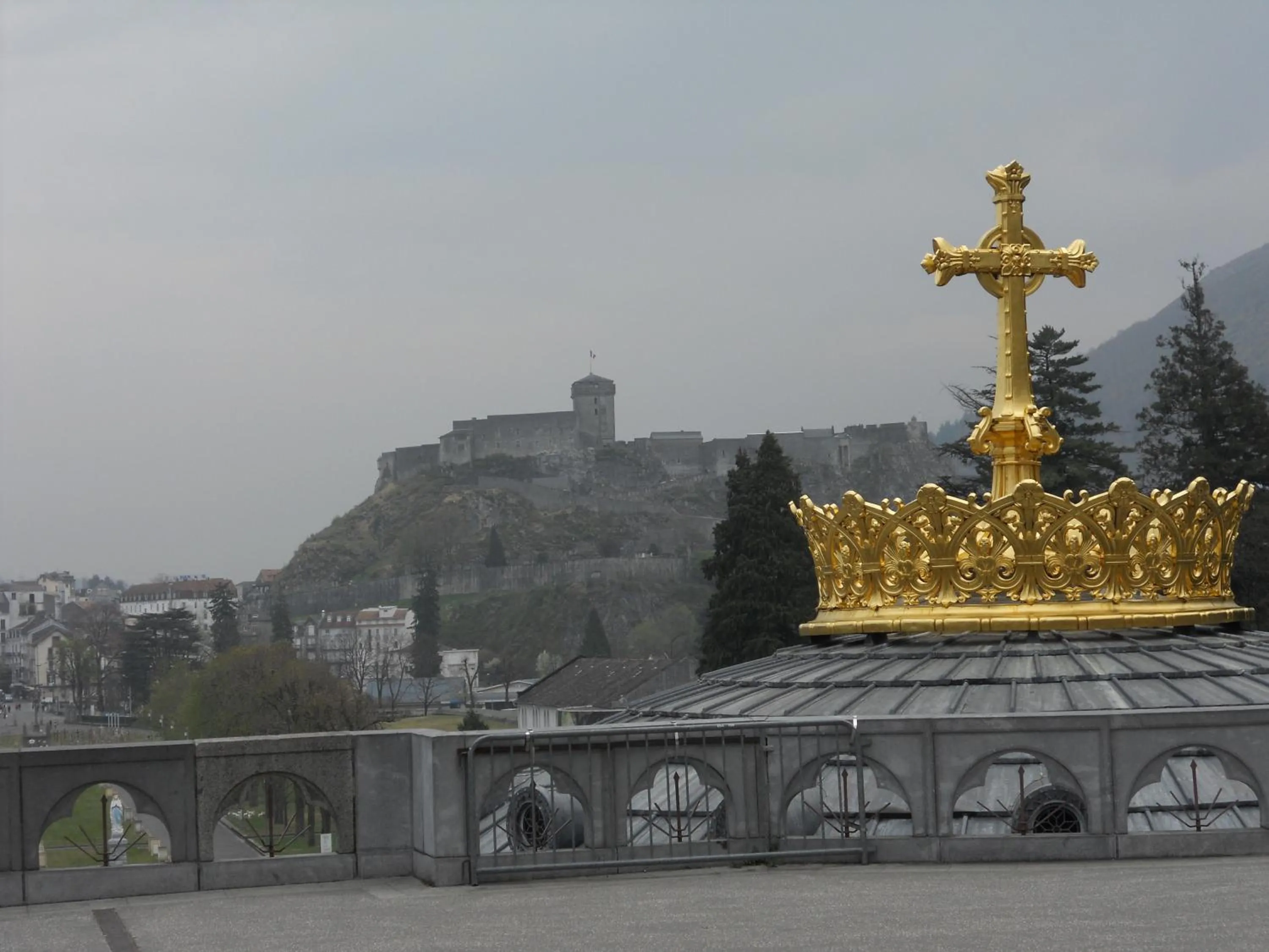 Nearby landmark in Hotel Restaurant La Regence