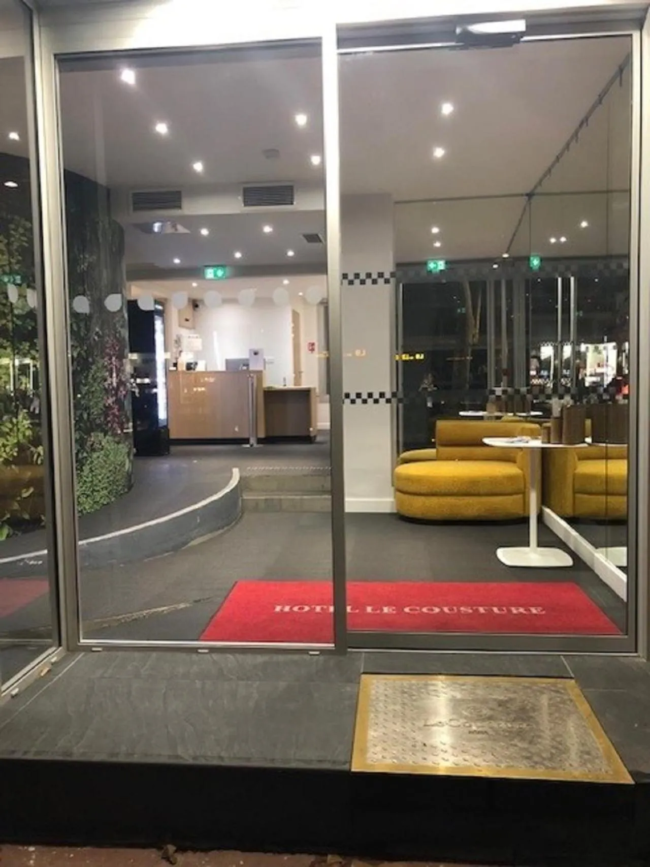 Lobby or reception in Hôtel Le Cousture