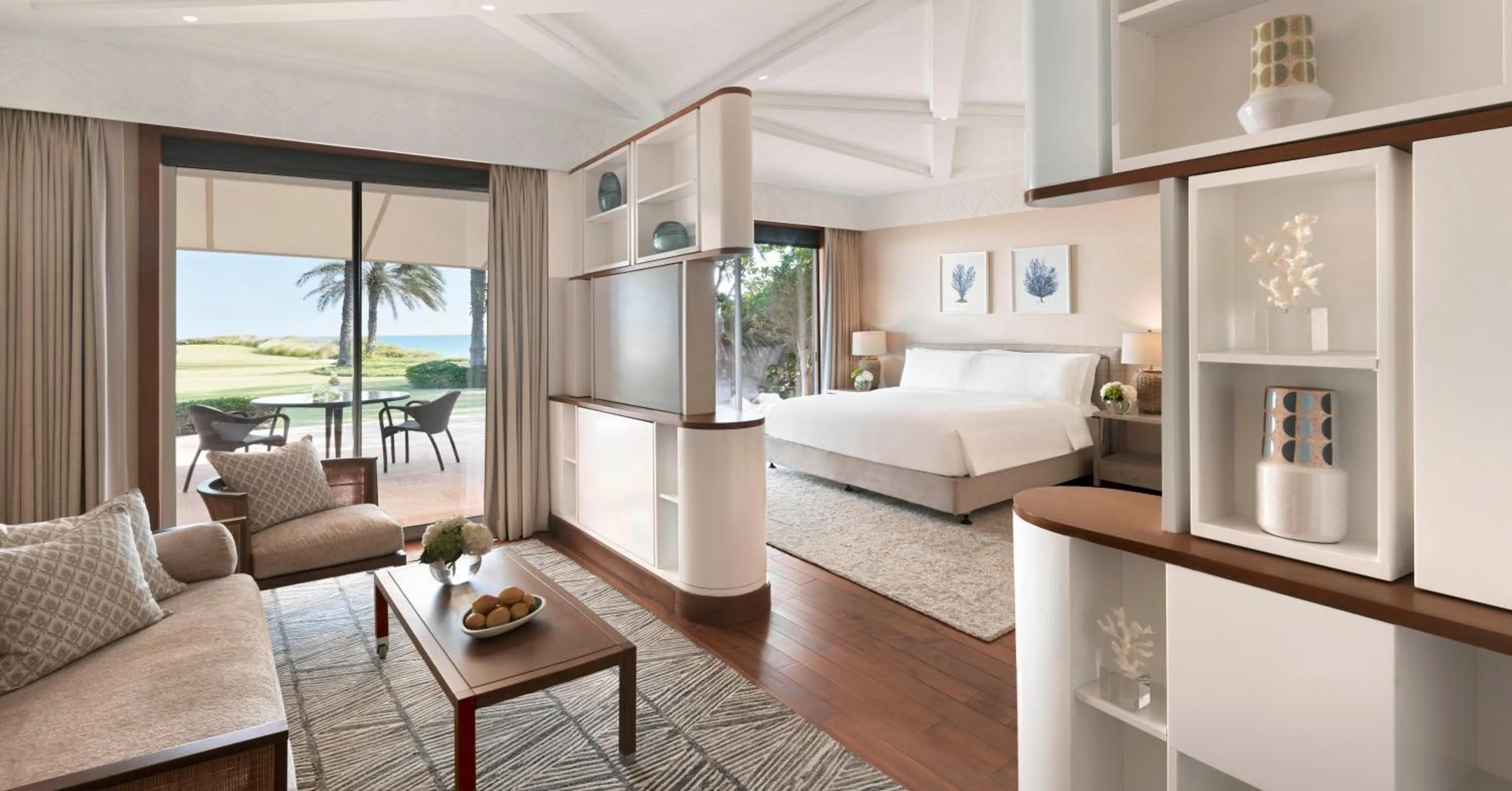 Patio, Bed in The Ritz-Carlton, Bahrain