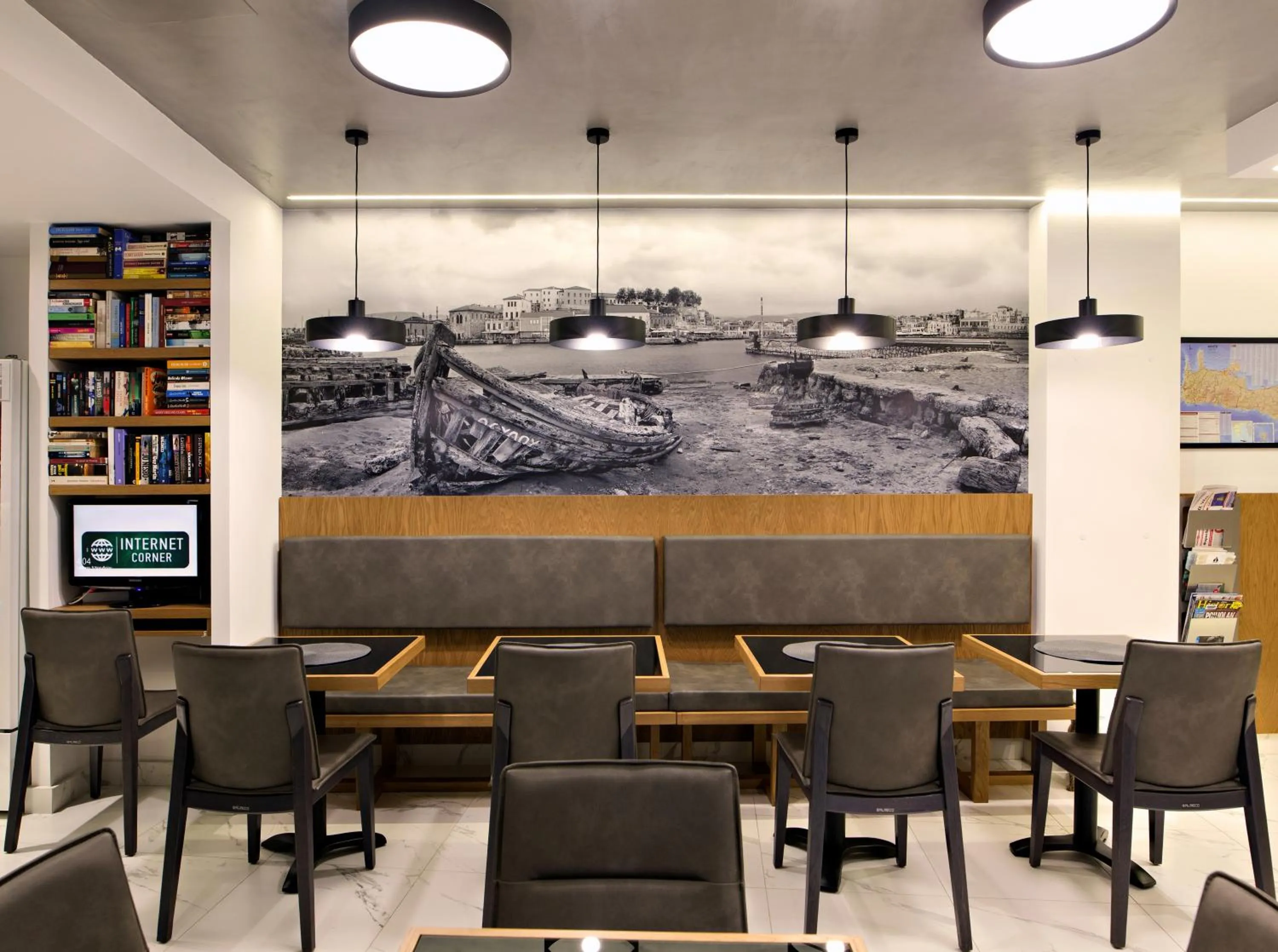 Lounge or bar in Hotel Ideon