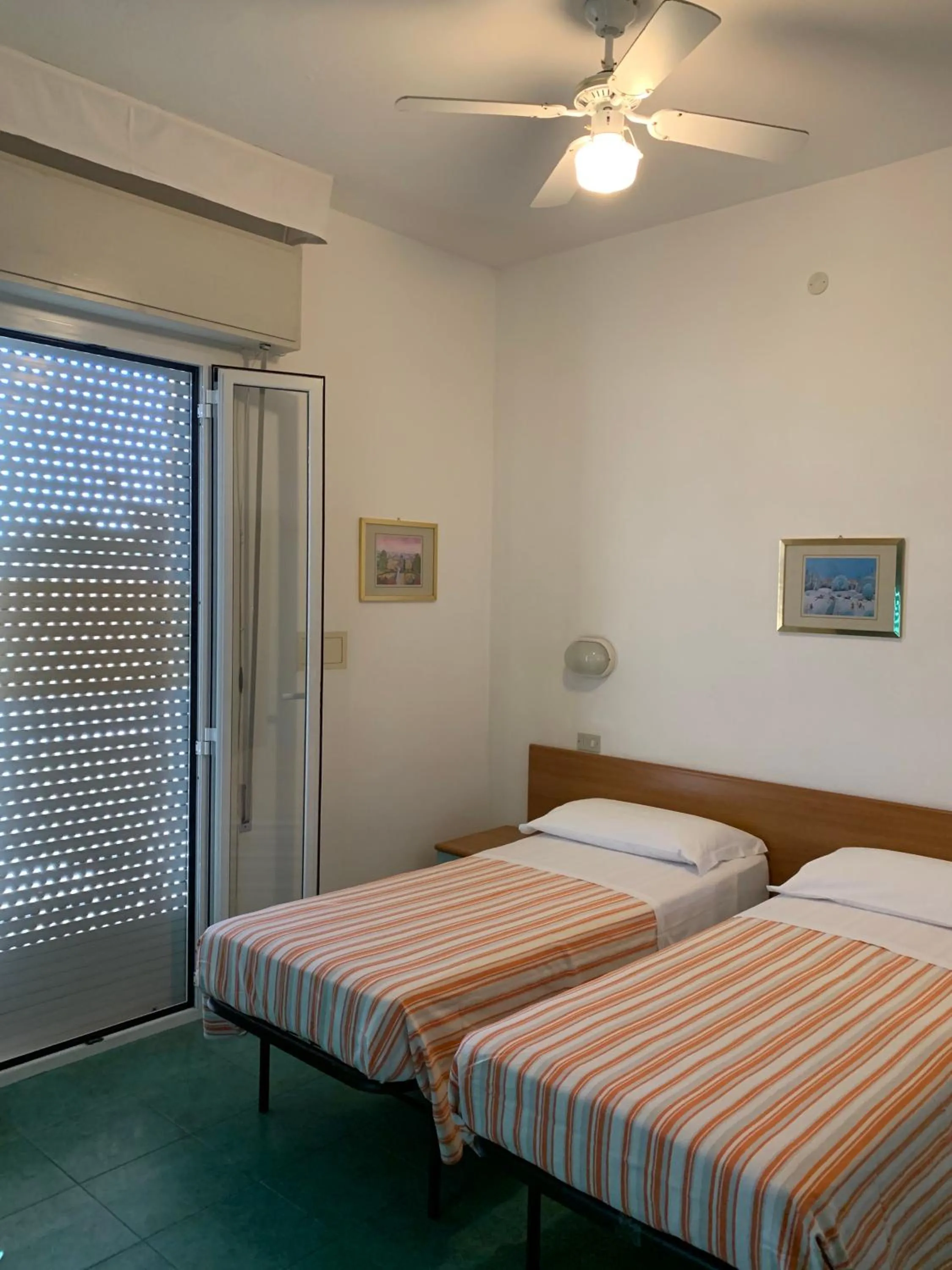 Bedroom, Bed in Hotel Garni Picnic